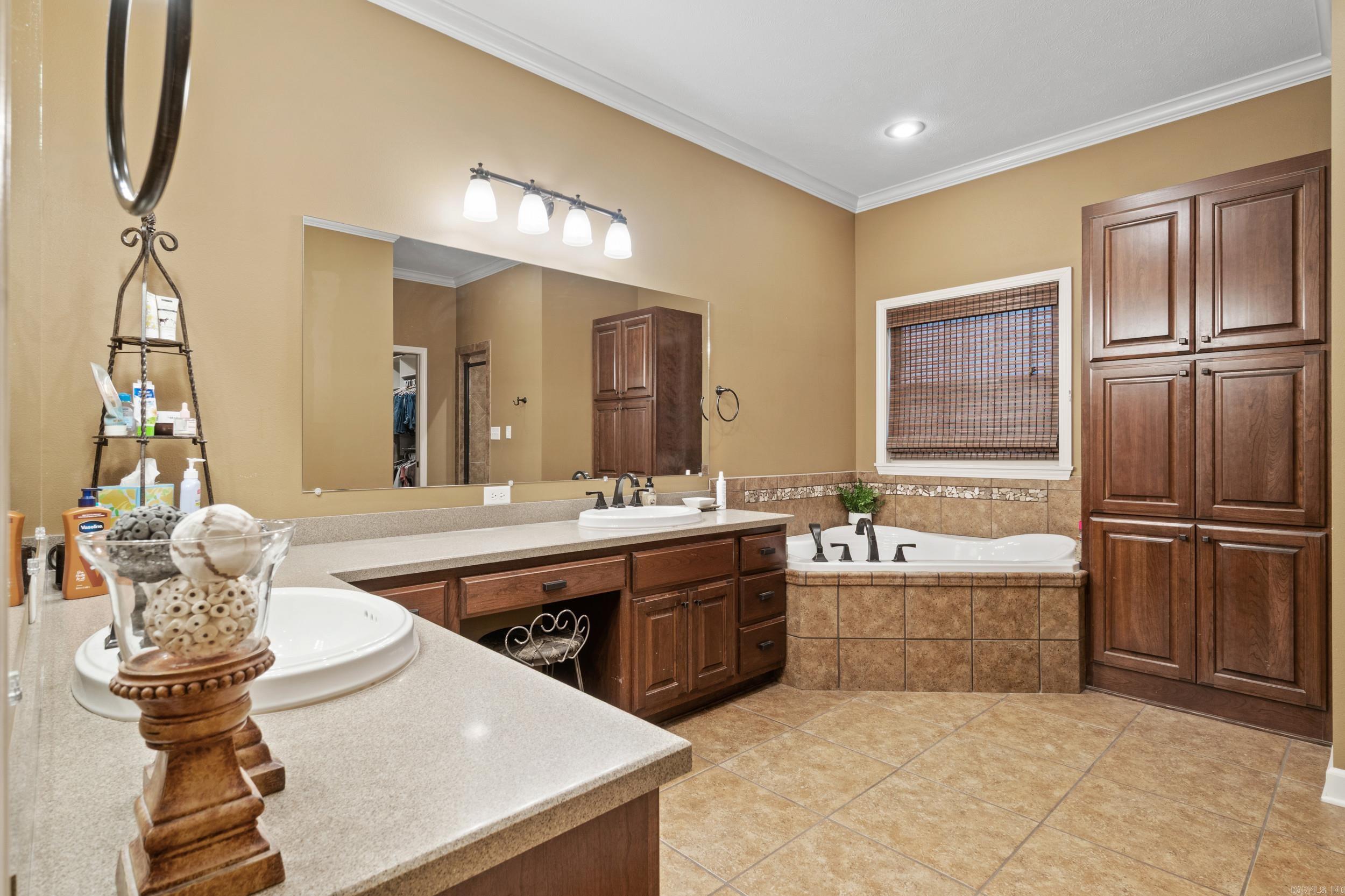 363 Honey Hill Loop