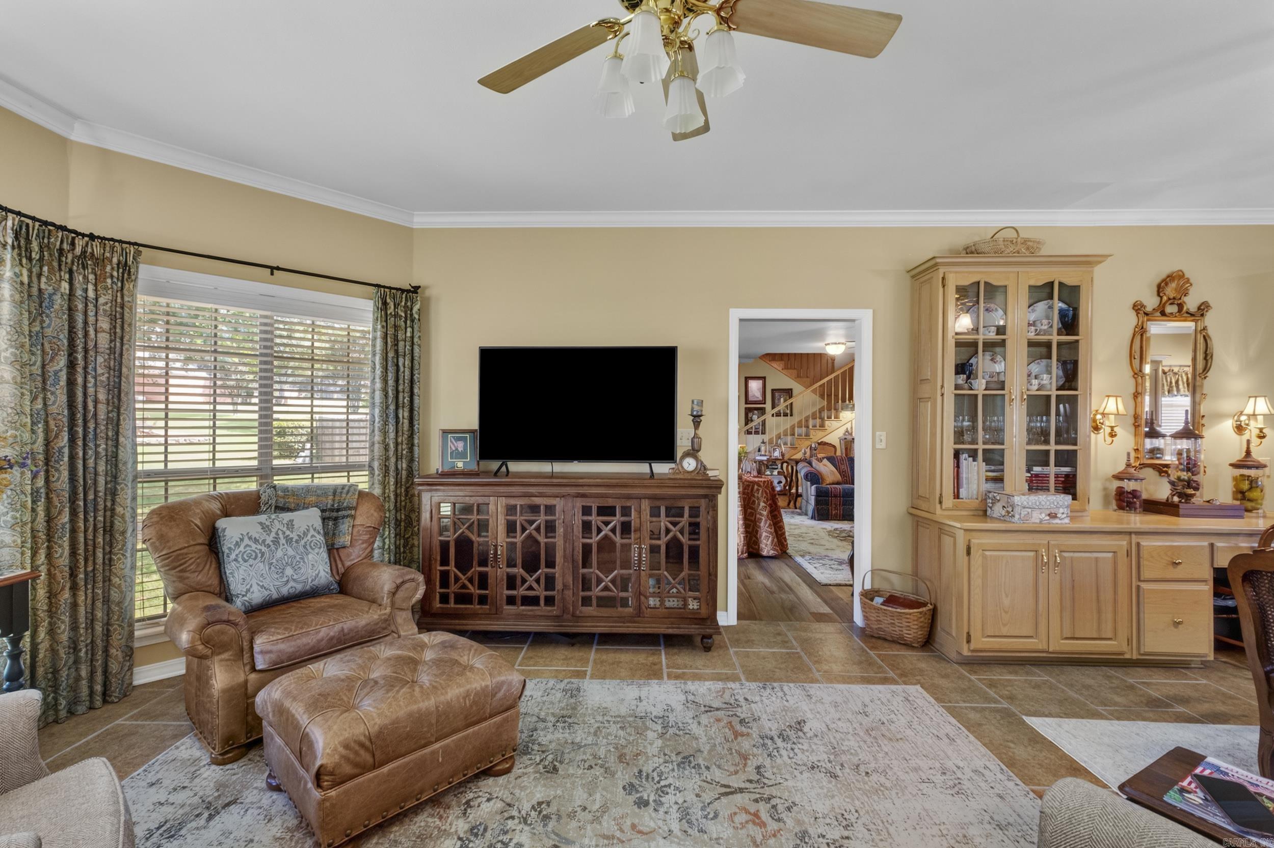 601 Live Oak