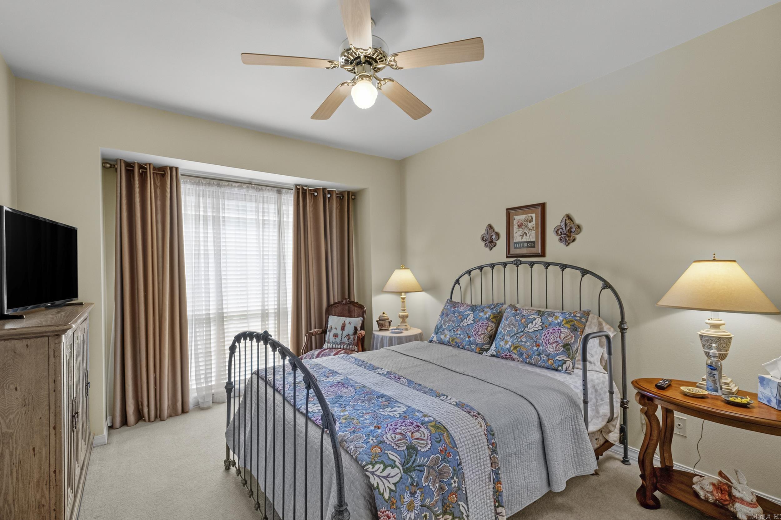 601 Live Oak