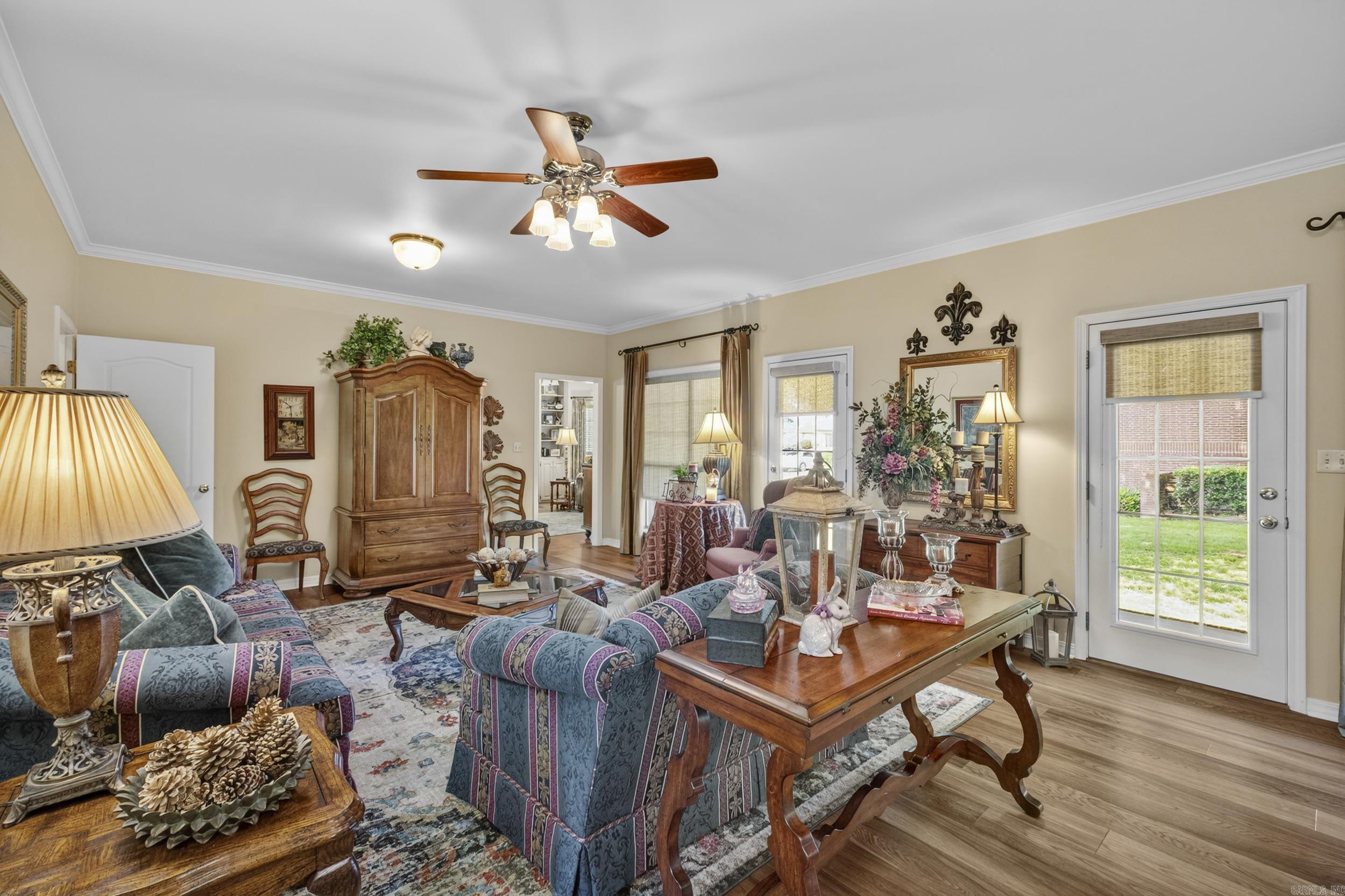601 Live Oak