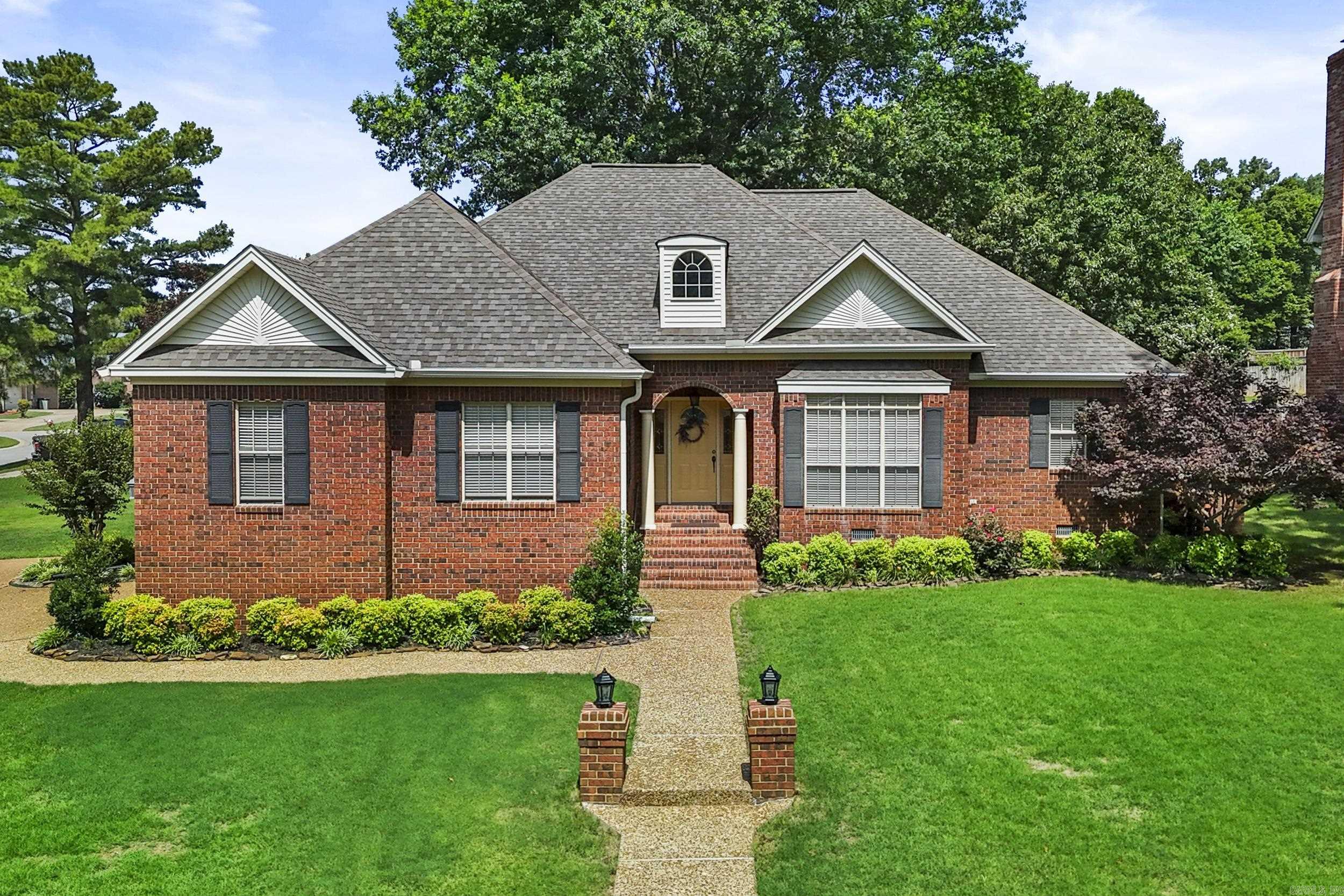 601 Live Oak