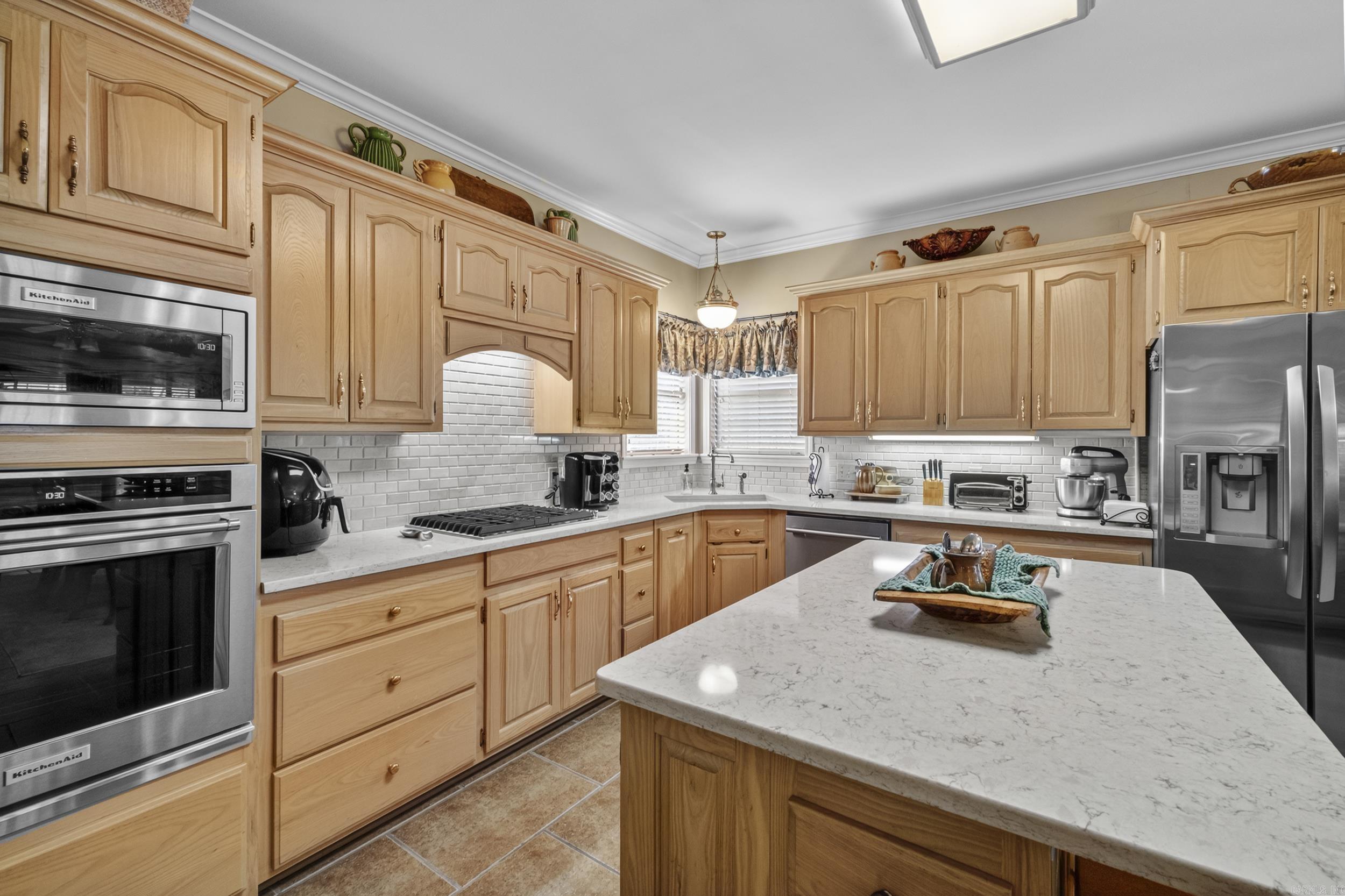 601 Live Oak