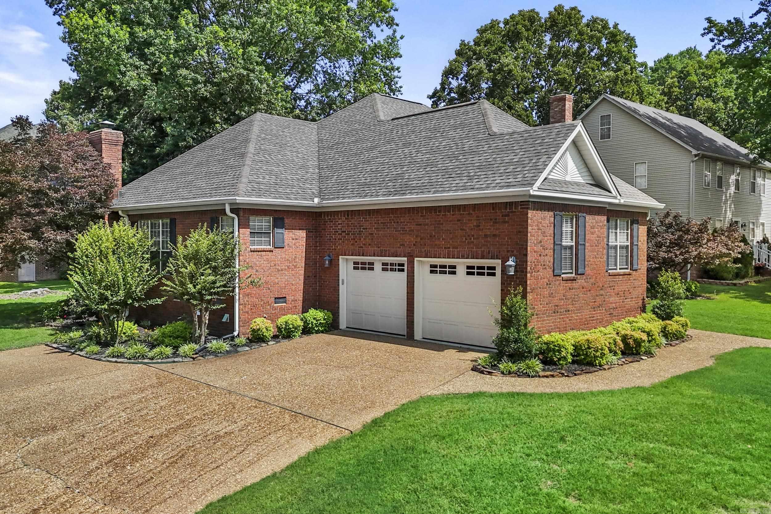 601 Live Oak