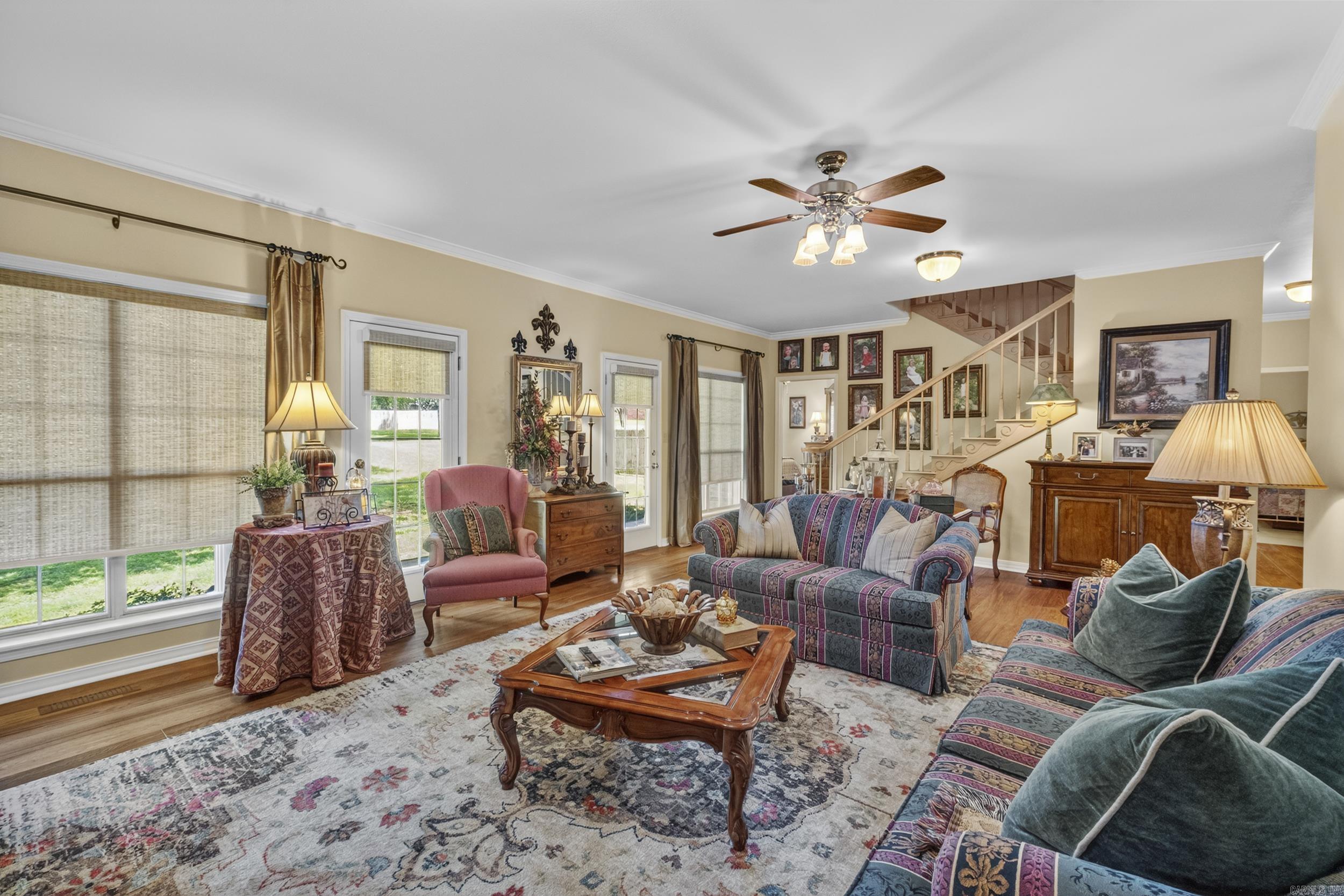 601 Live Oak