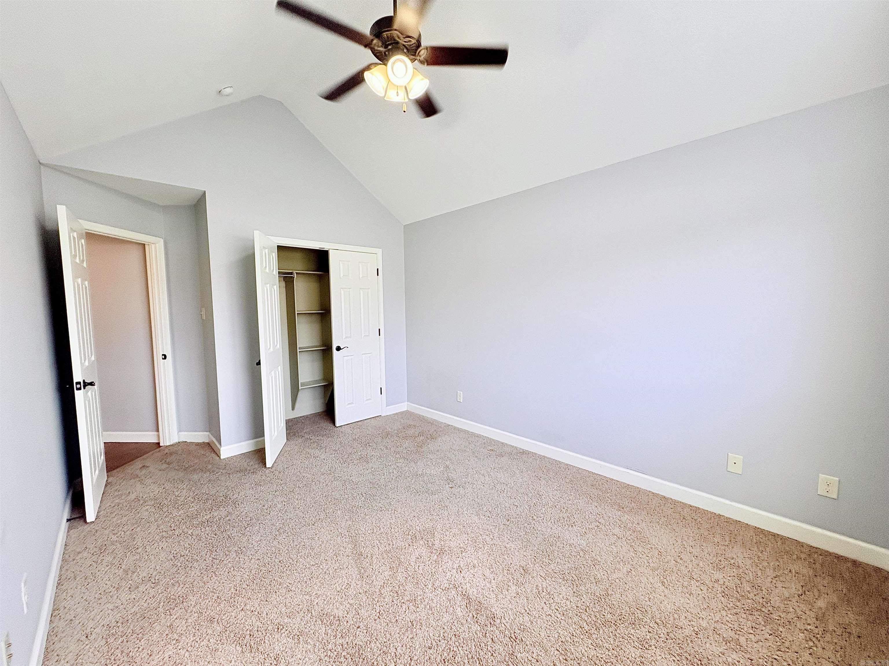40 Southwind Boulevard