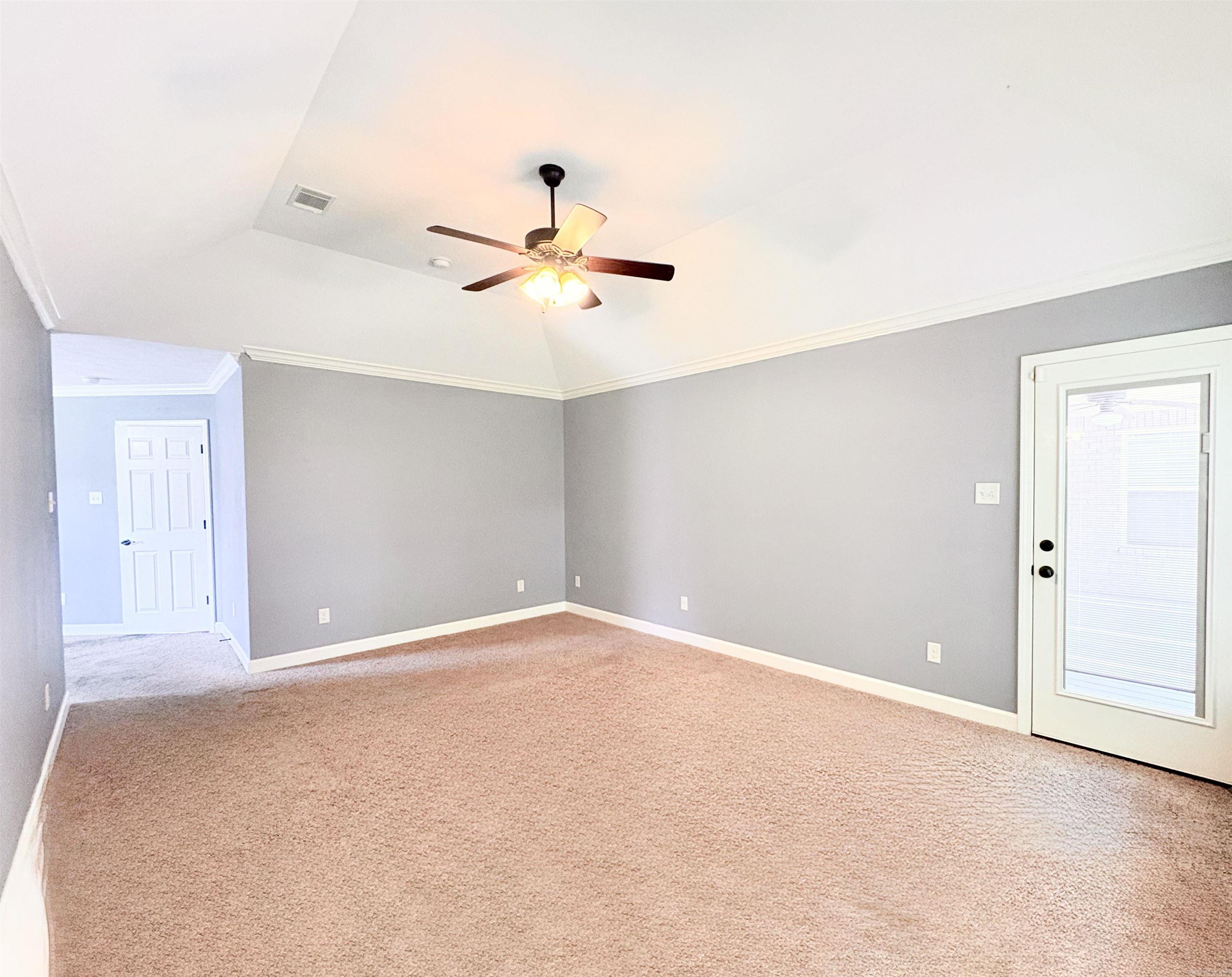 40 Southwind Boulevard