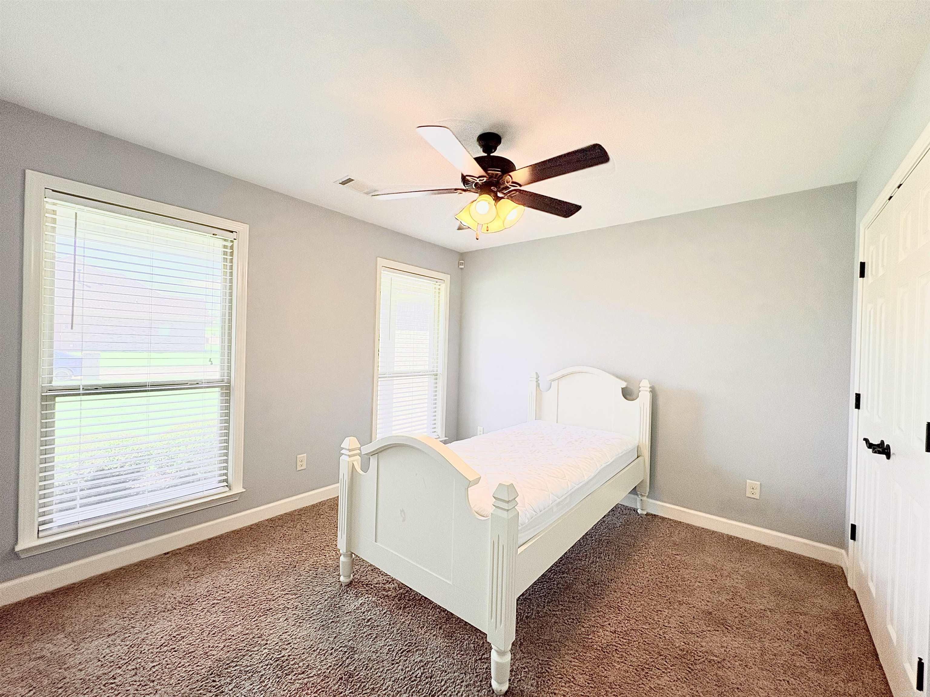 40 Southwind Boulevard