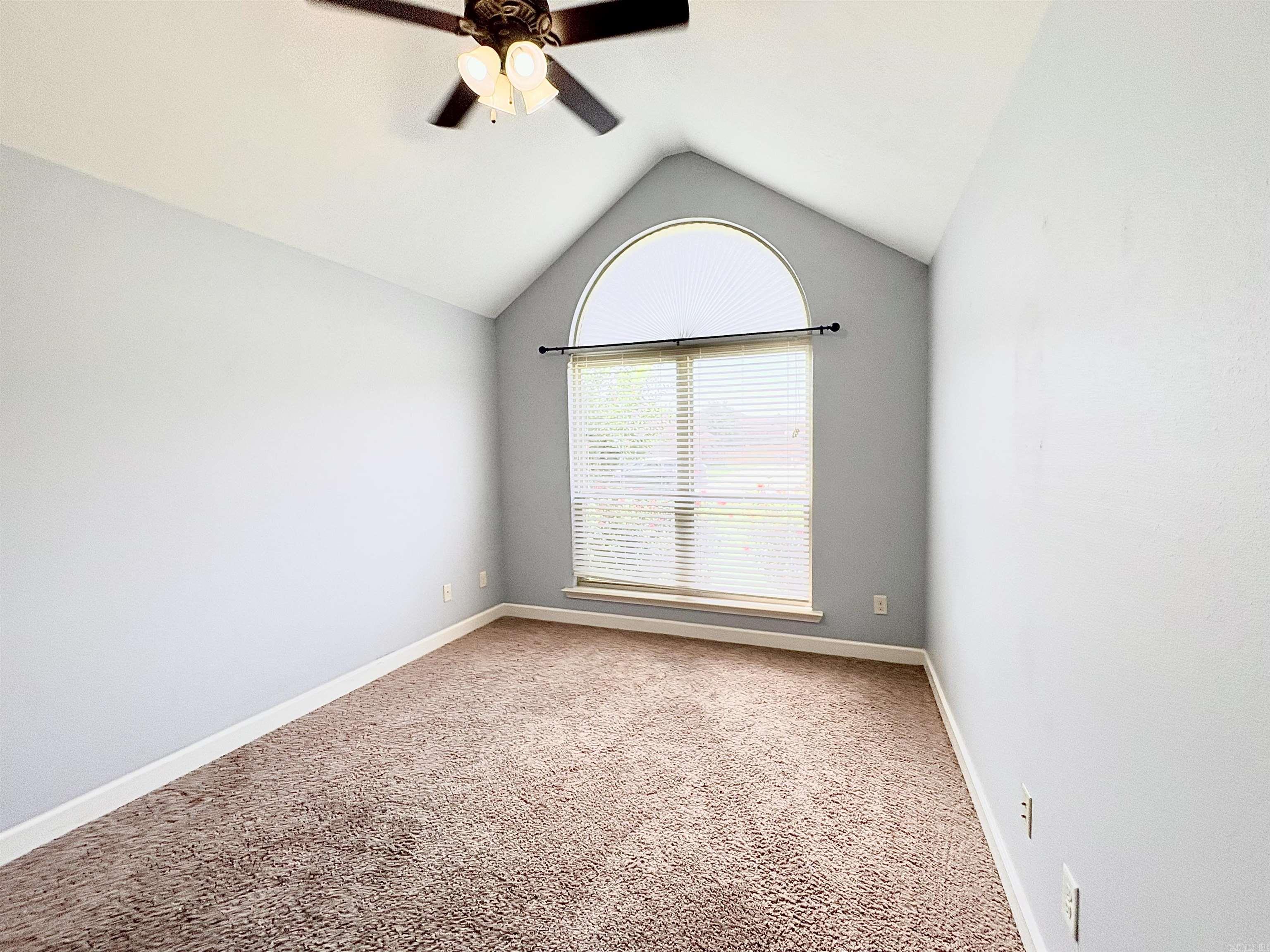 40 Southwind Boulevard