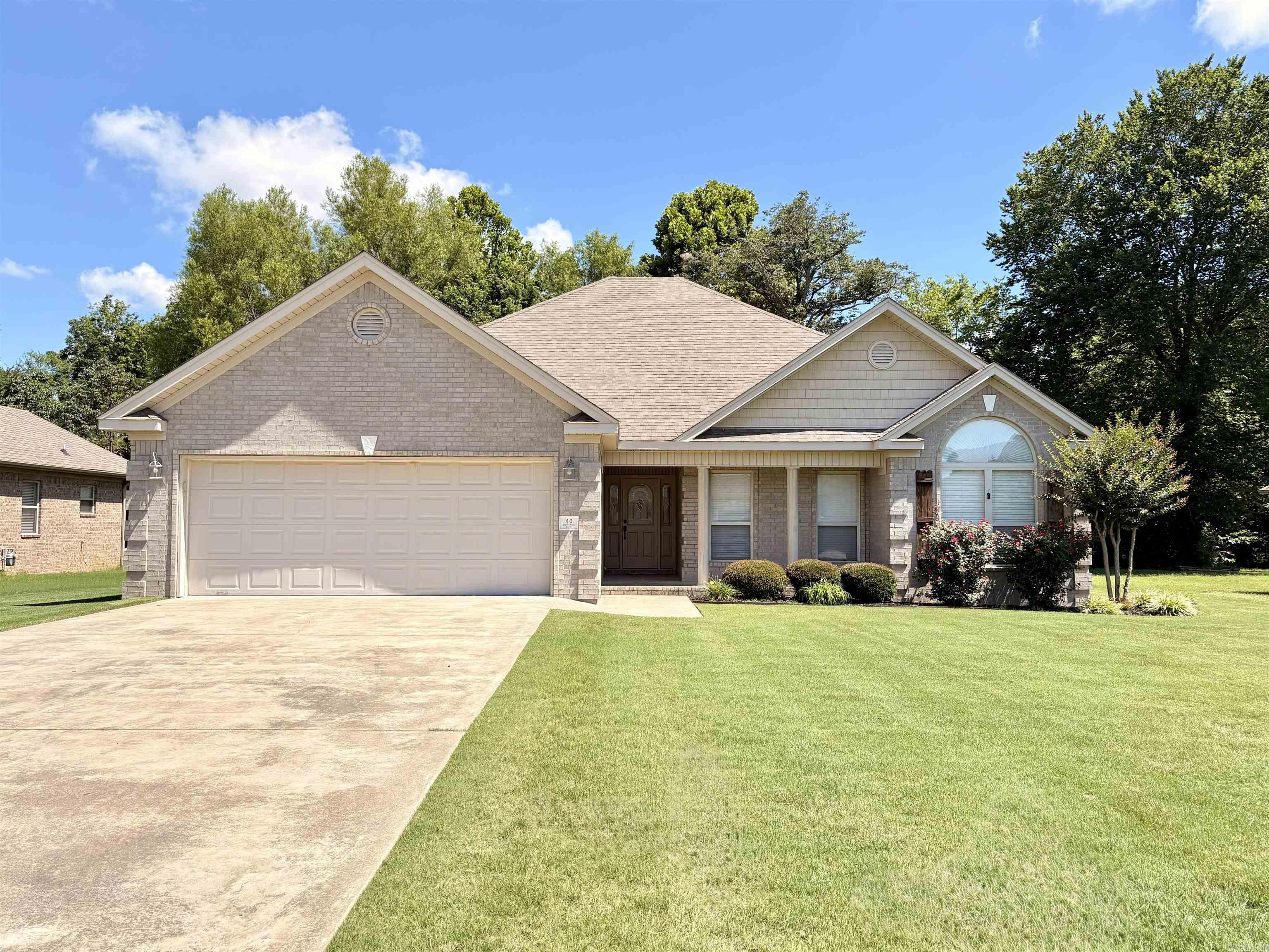 40 Southwind Boulevard