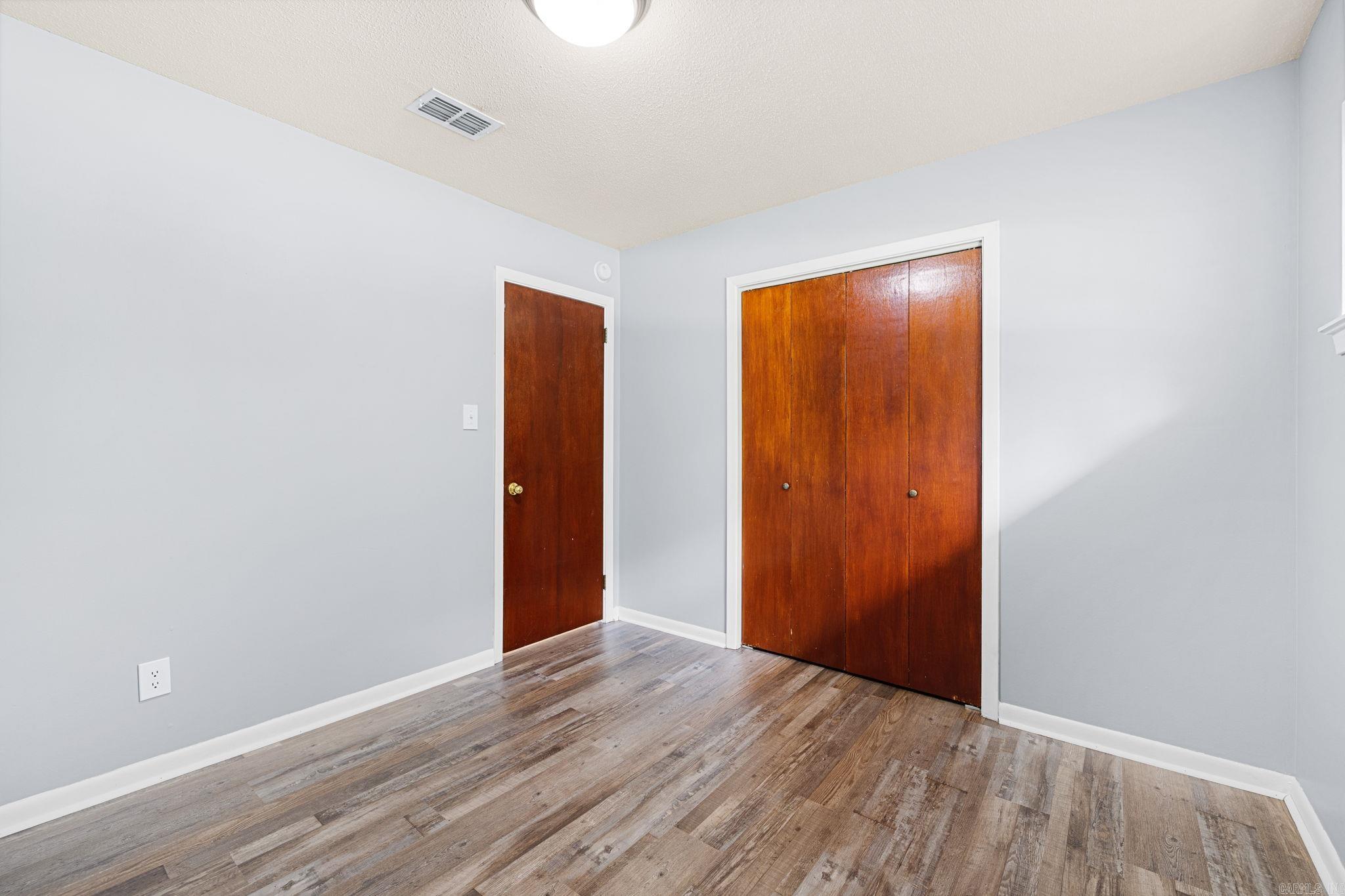 516 E Elm Street