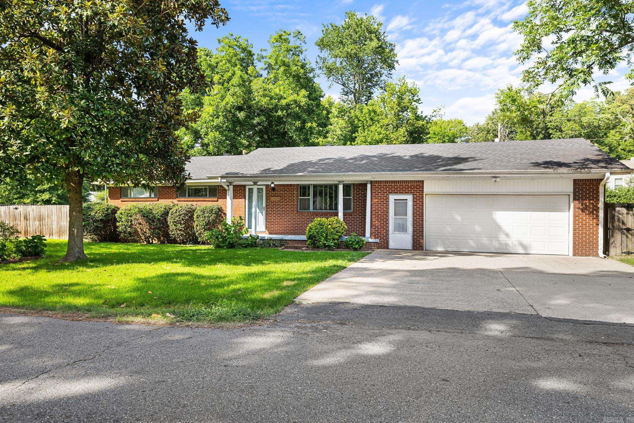 516 E Elm Street