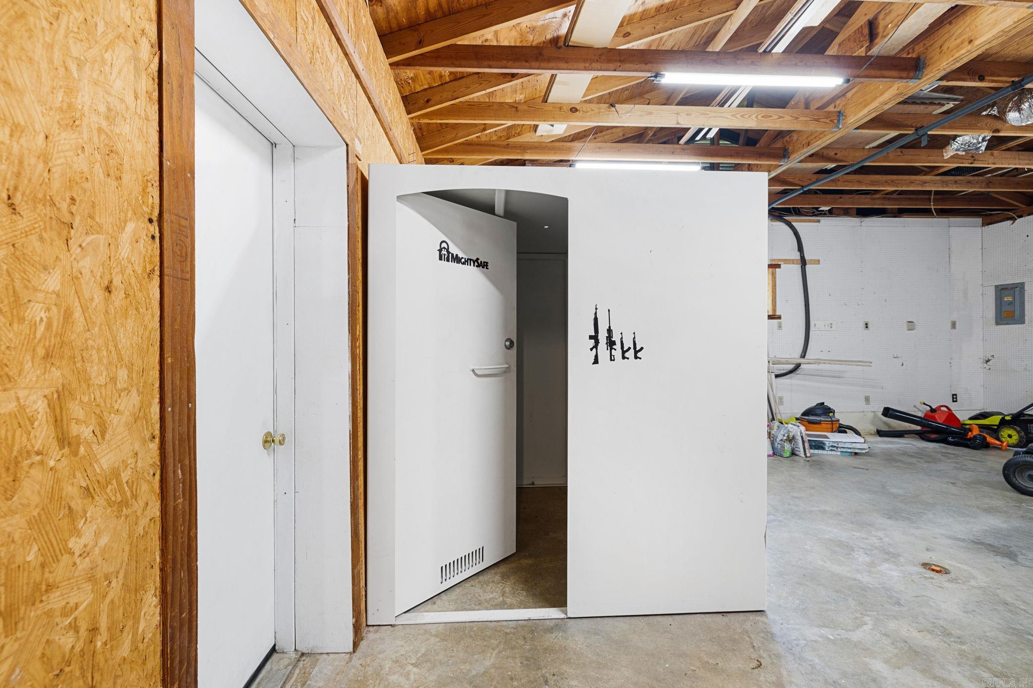 516 E Elm Street