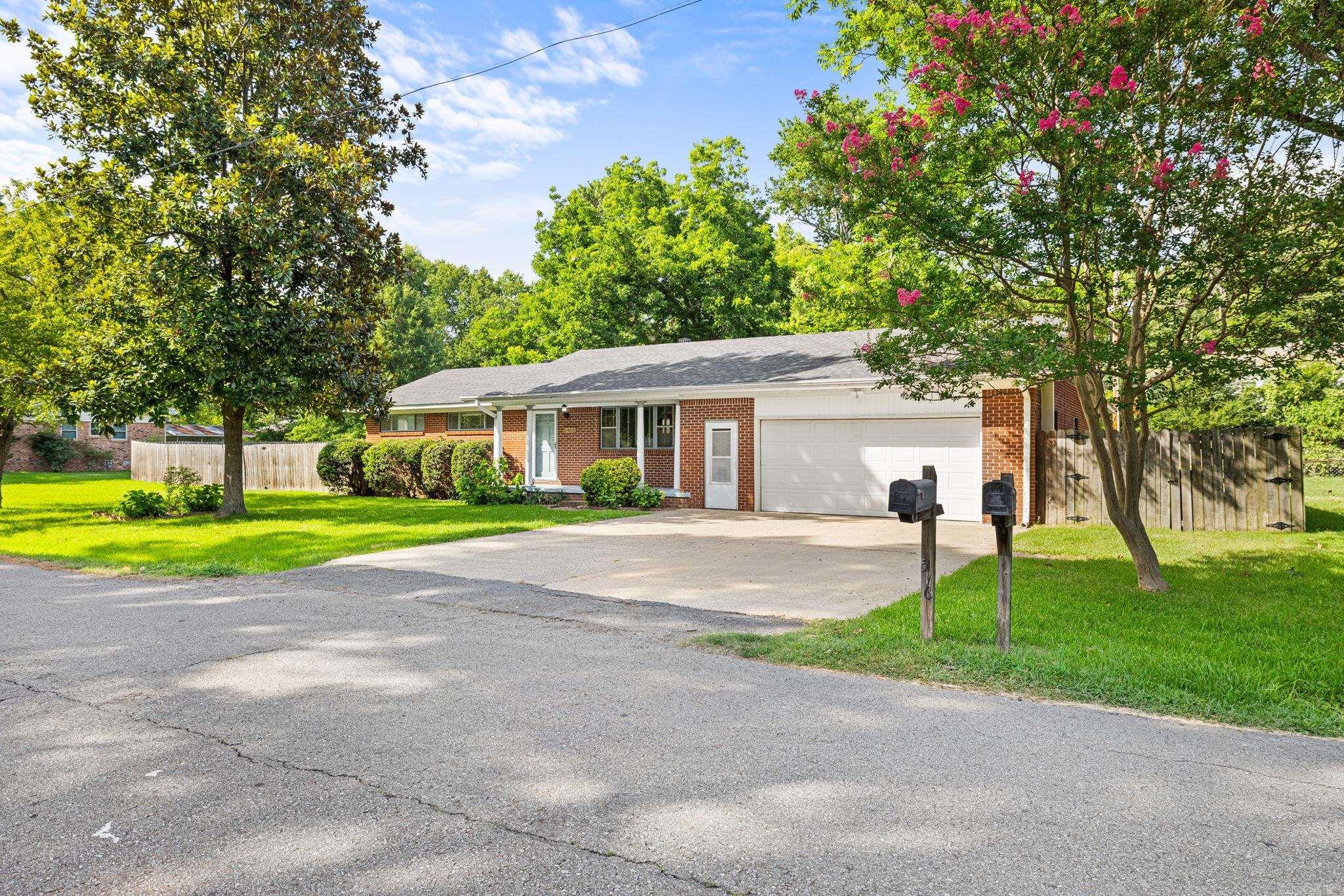 516 E Elm Street