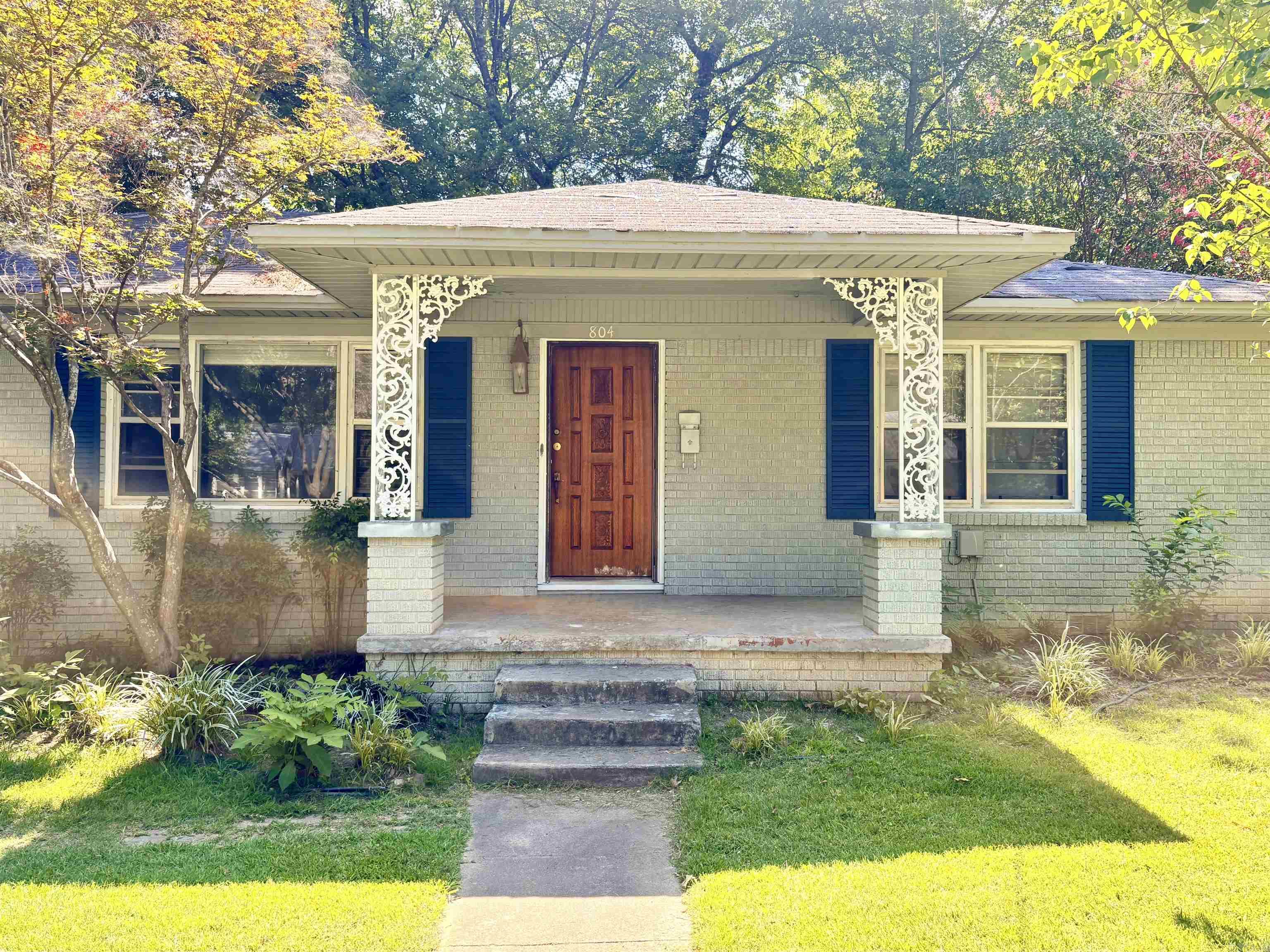 804 N Oak Street