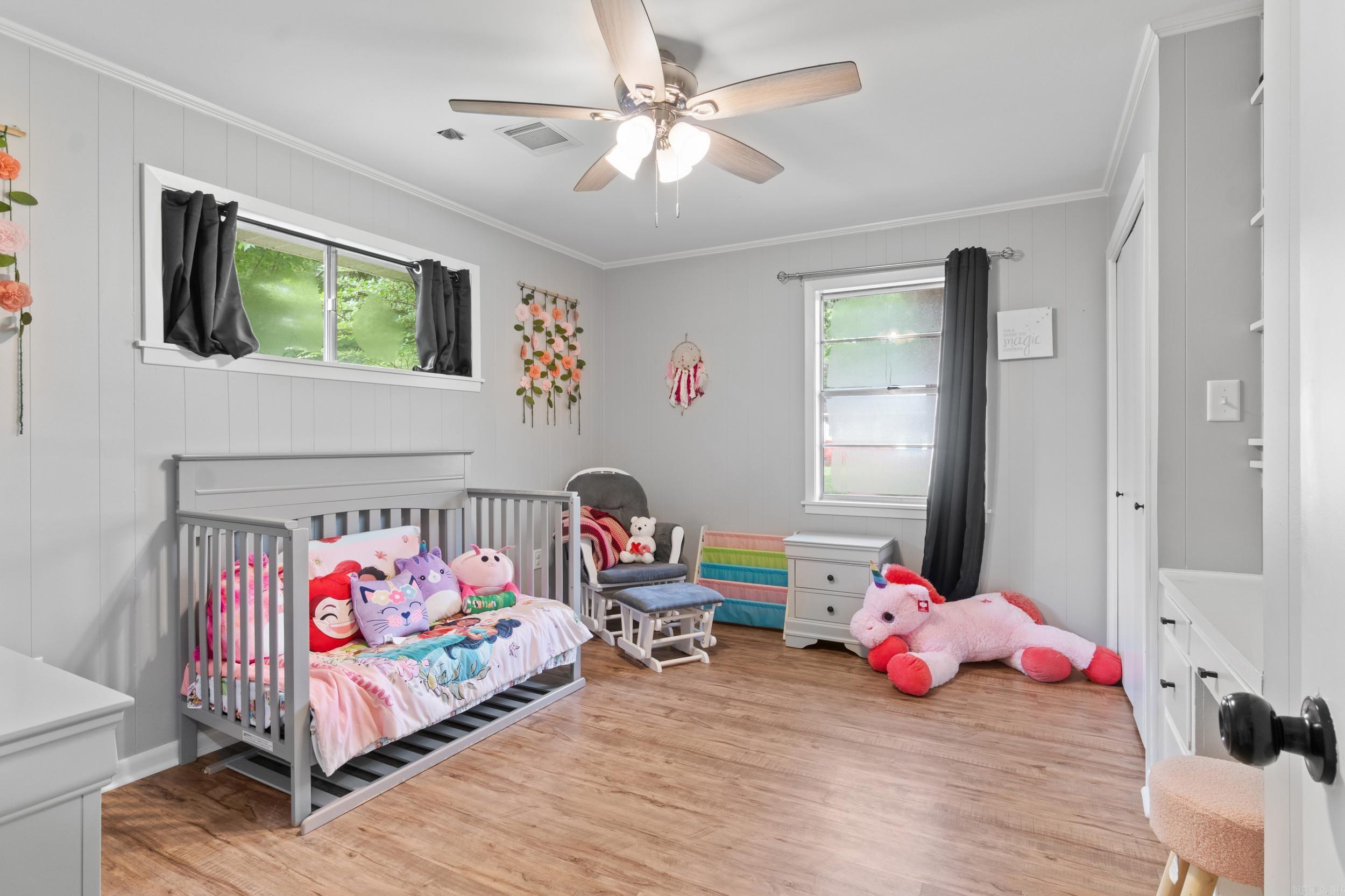 8 Susan Dr