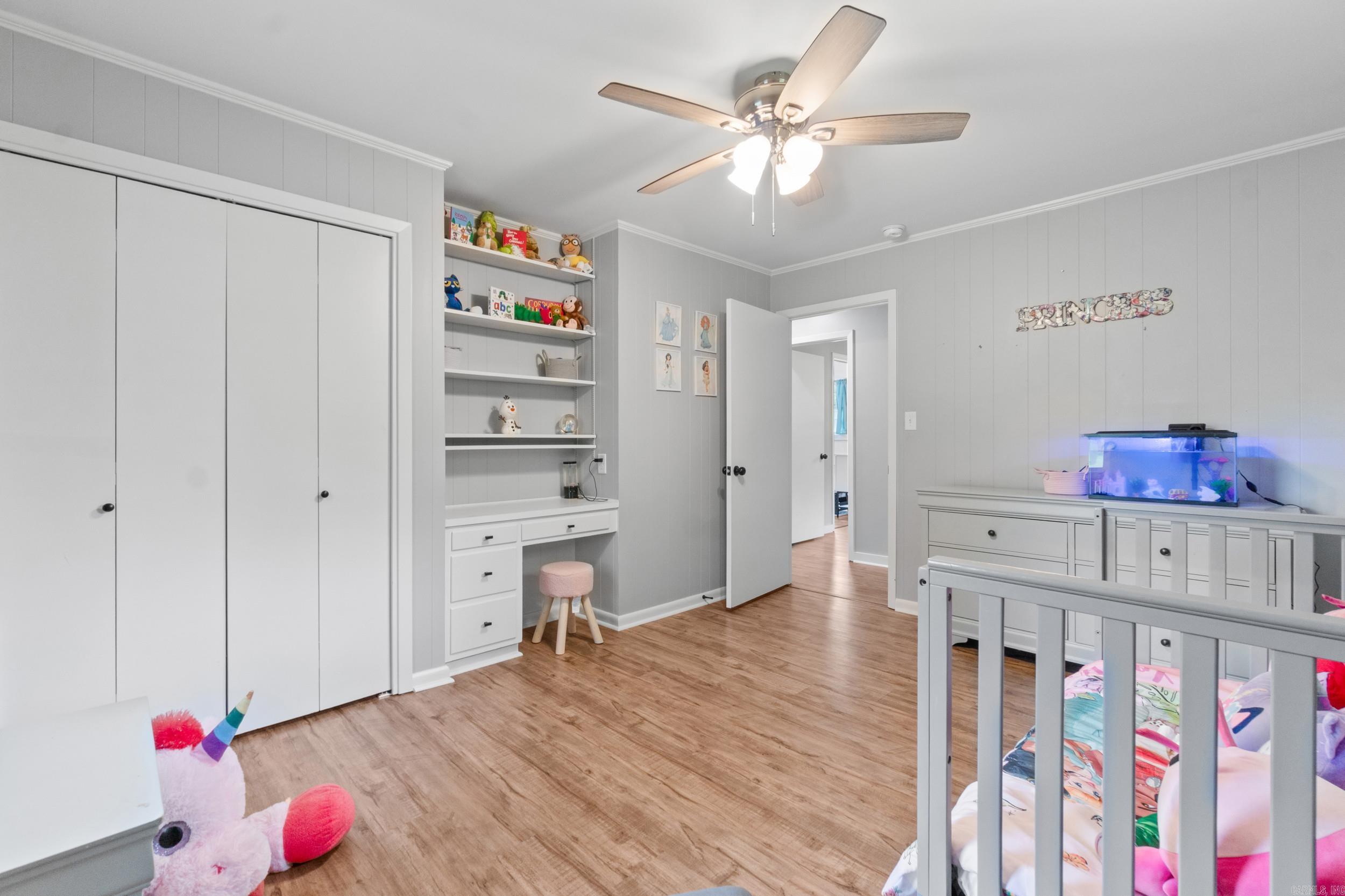 8 Susan Dr