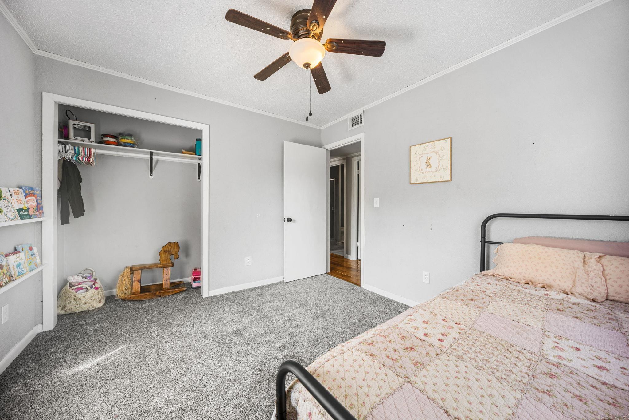18 Sherwood Loop
