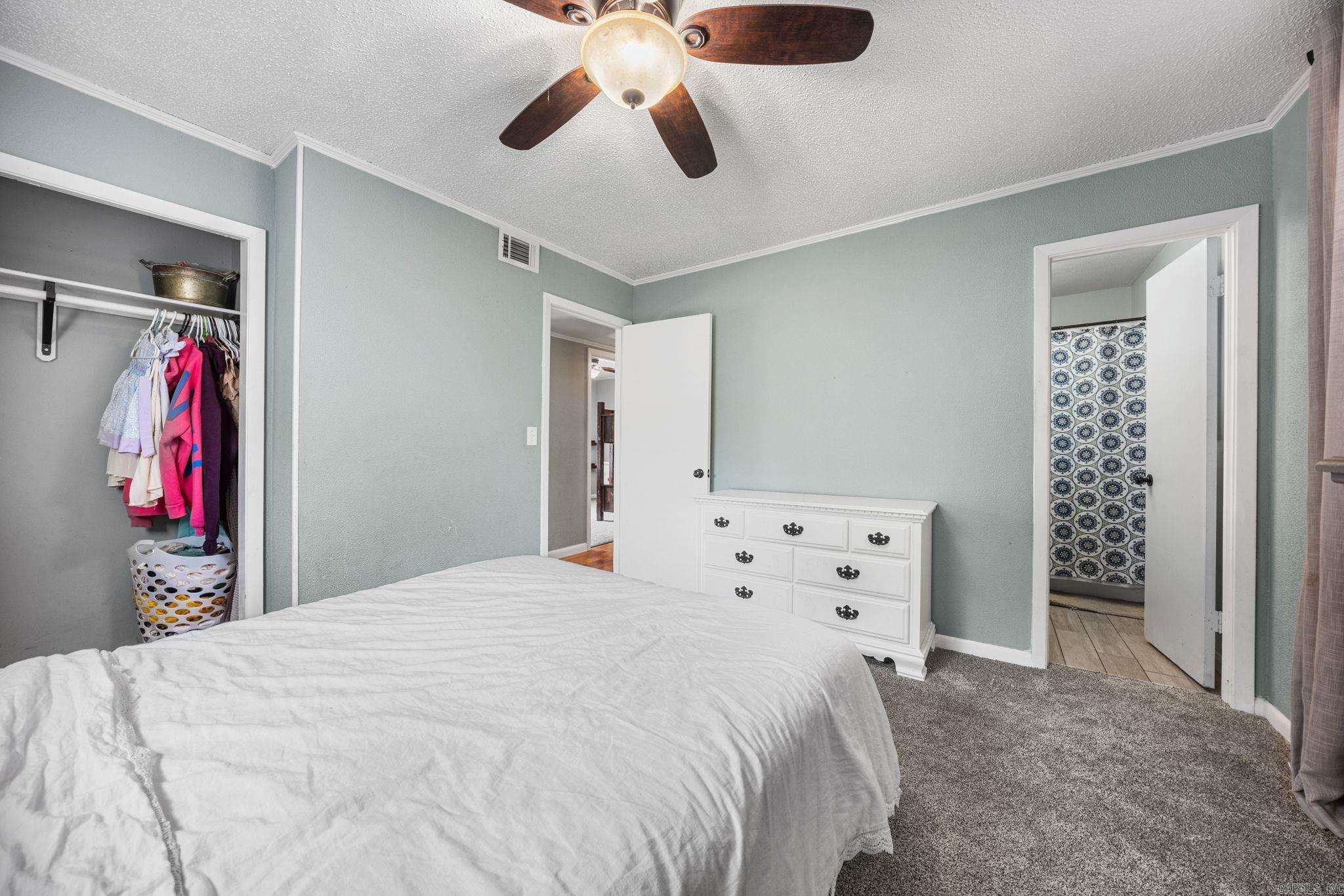18 Sherwood Loop