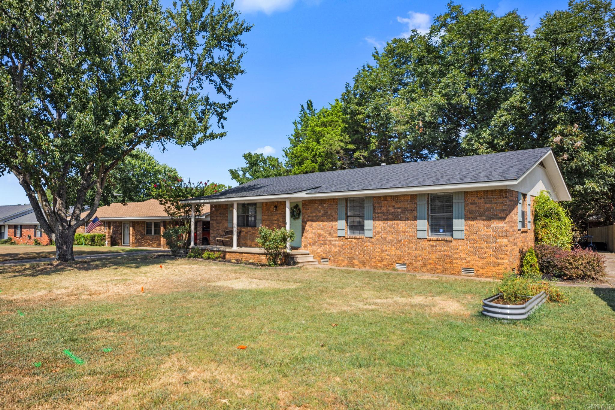 18 Sherwood Loop