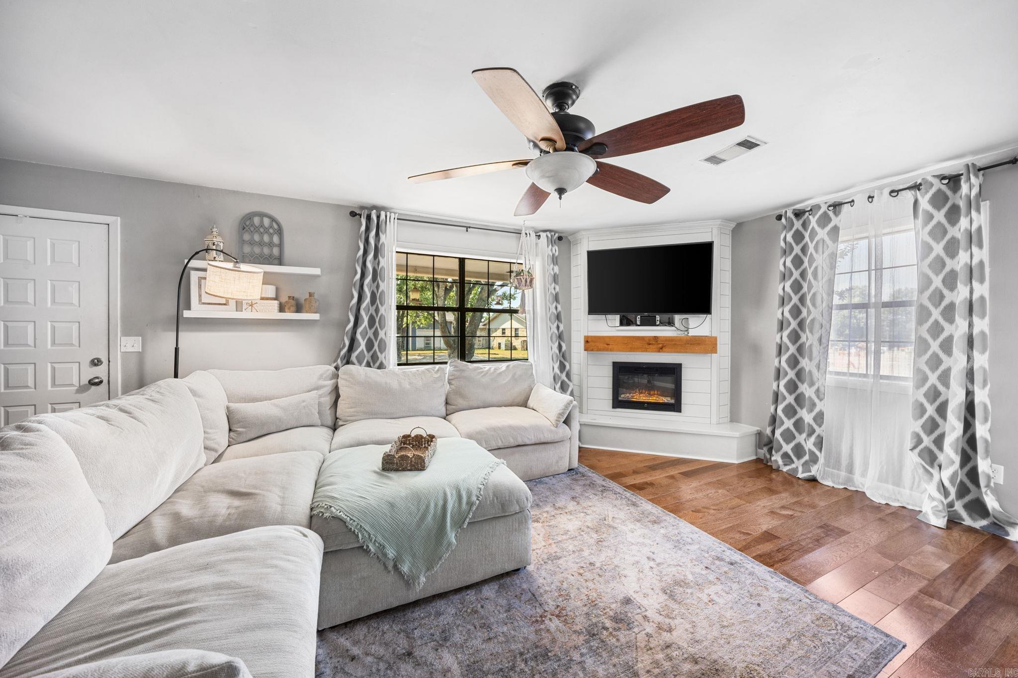 18 Sherwood Loop
