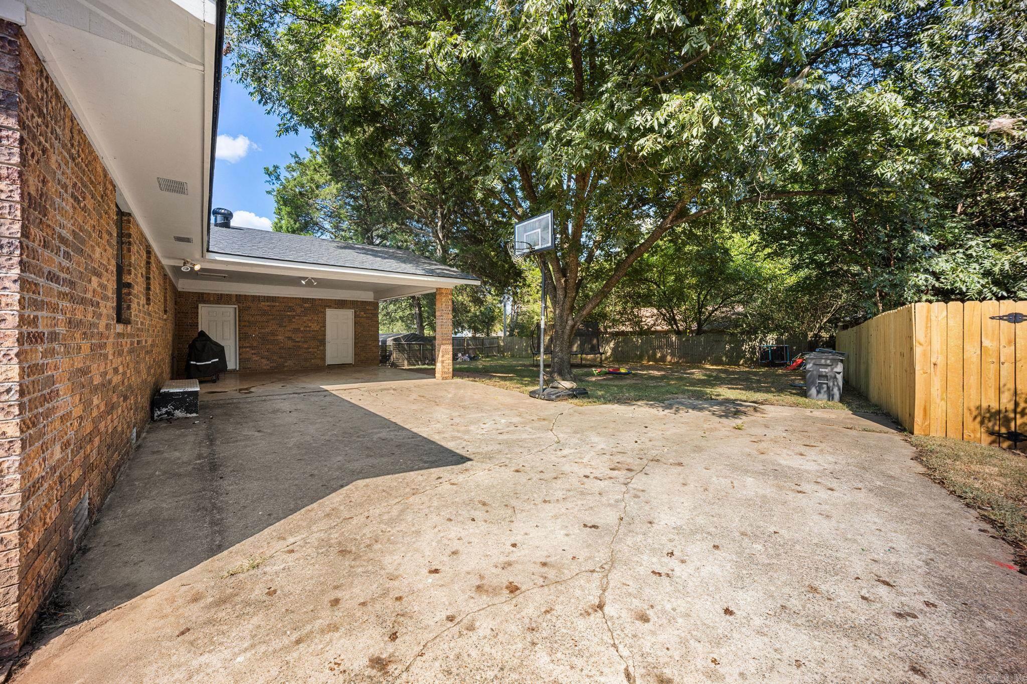 18 Sherwood Loop