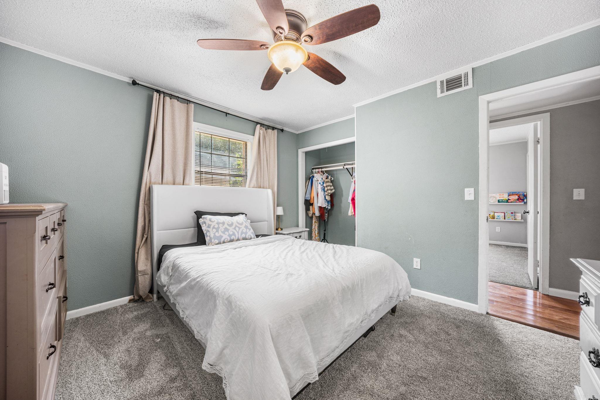 18 Sherwood Loop