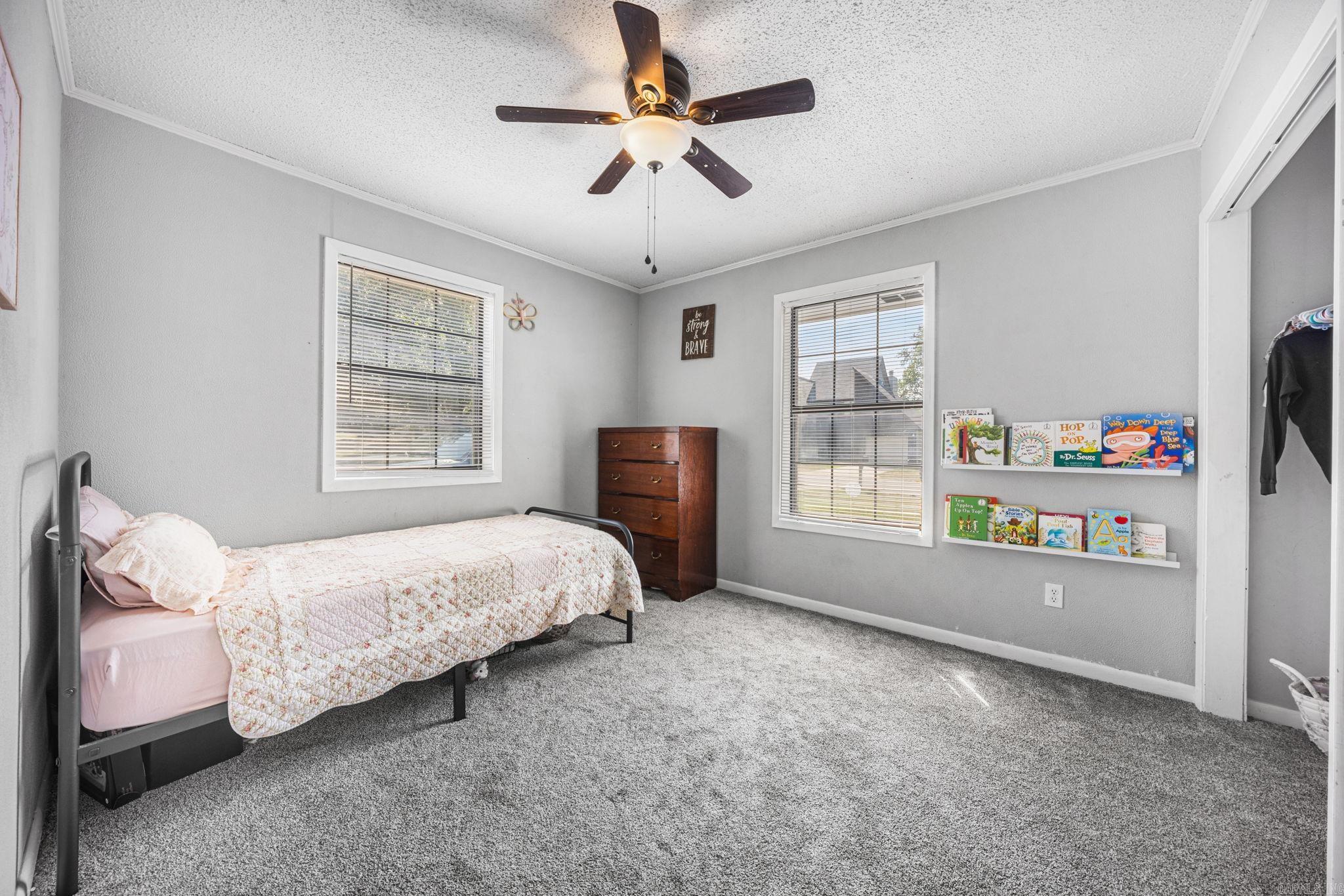 18 Sherwood Loop