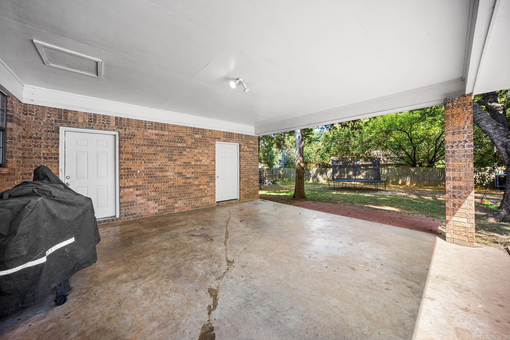 18 Sherwood Loop