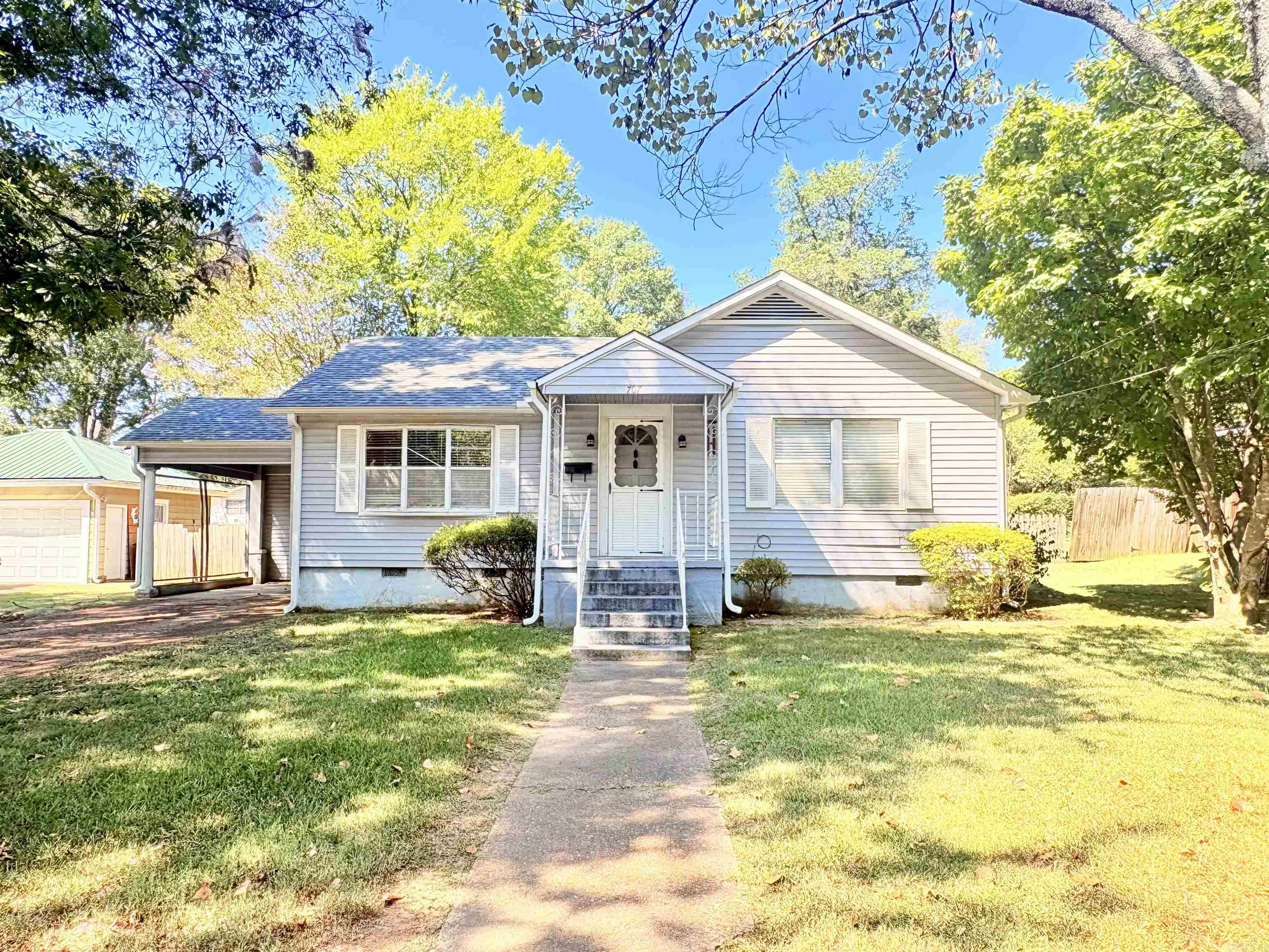 707 N Cedar Street