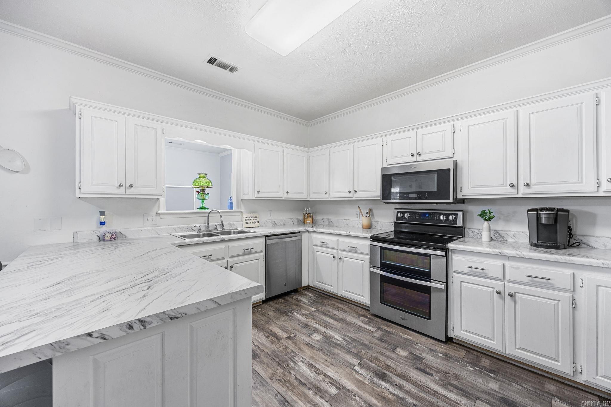 2314 Cattail Road