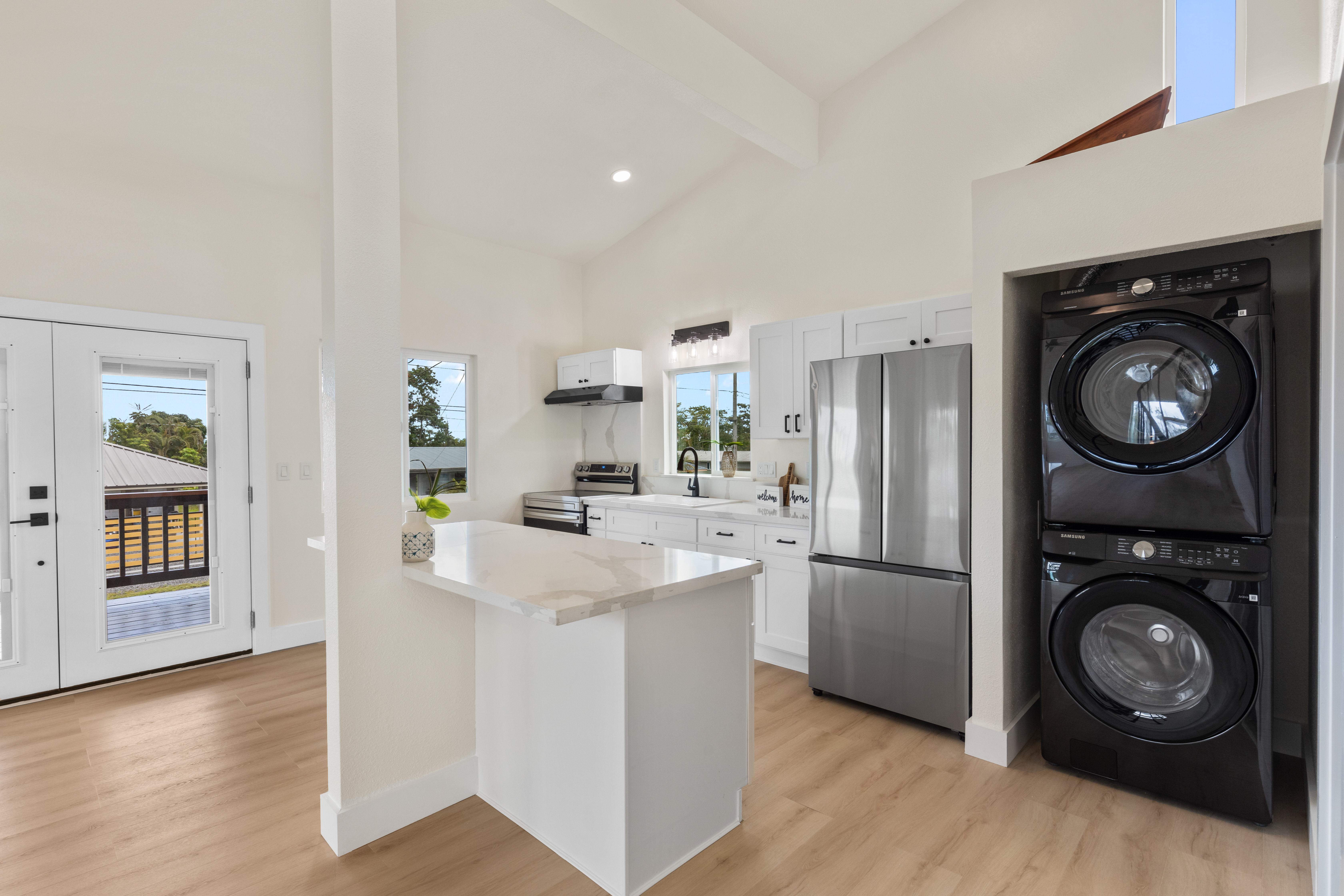 16-2078 MAUNA KEA DR