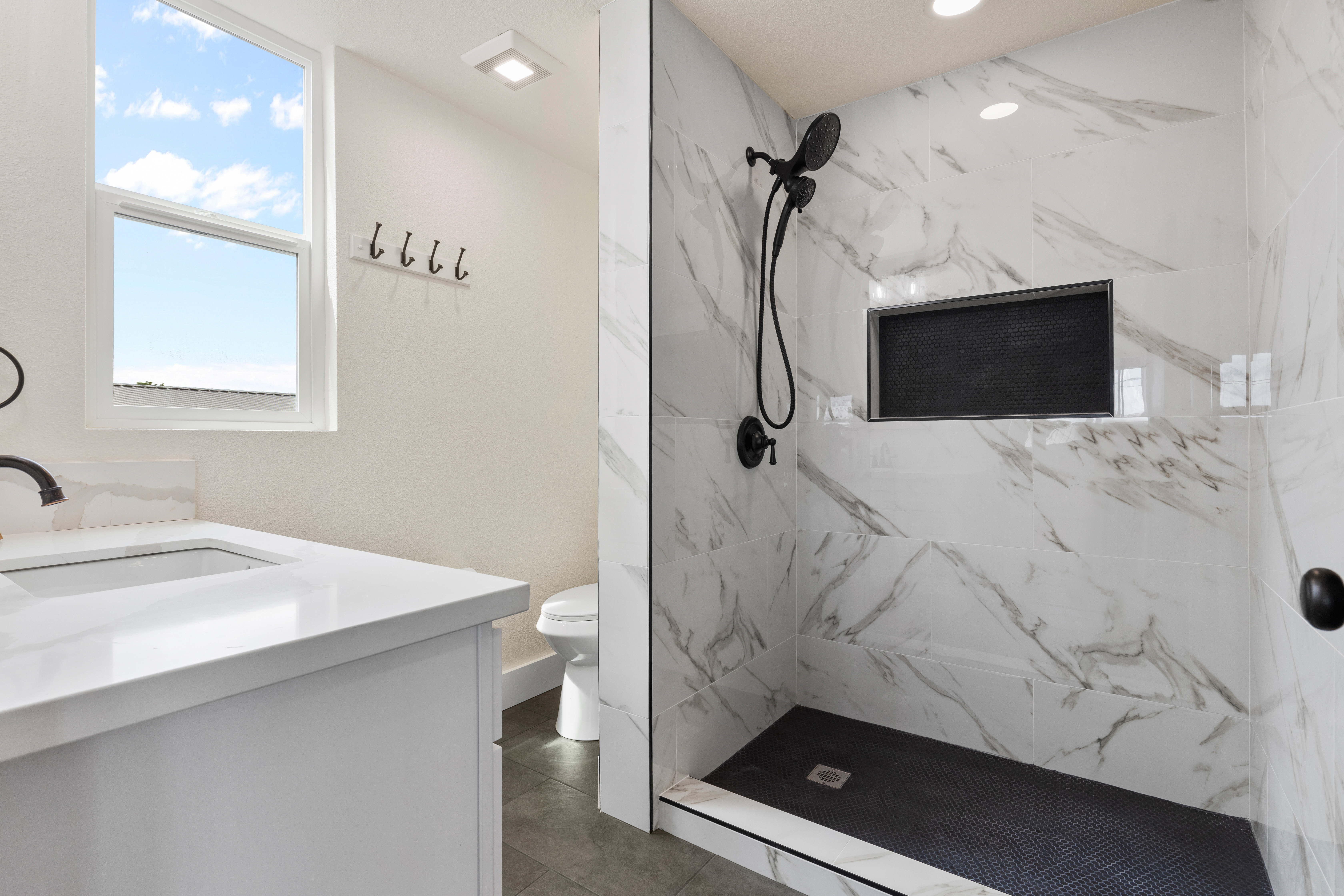 16-2078 MAUNA KEA DR