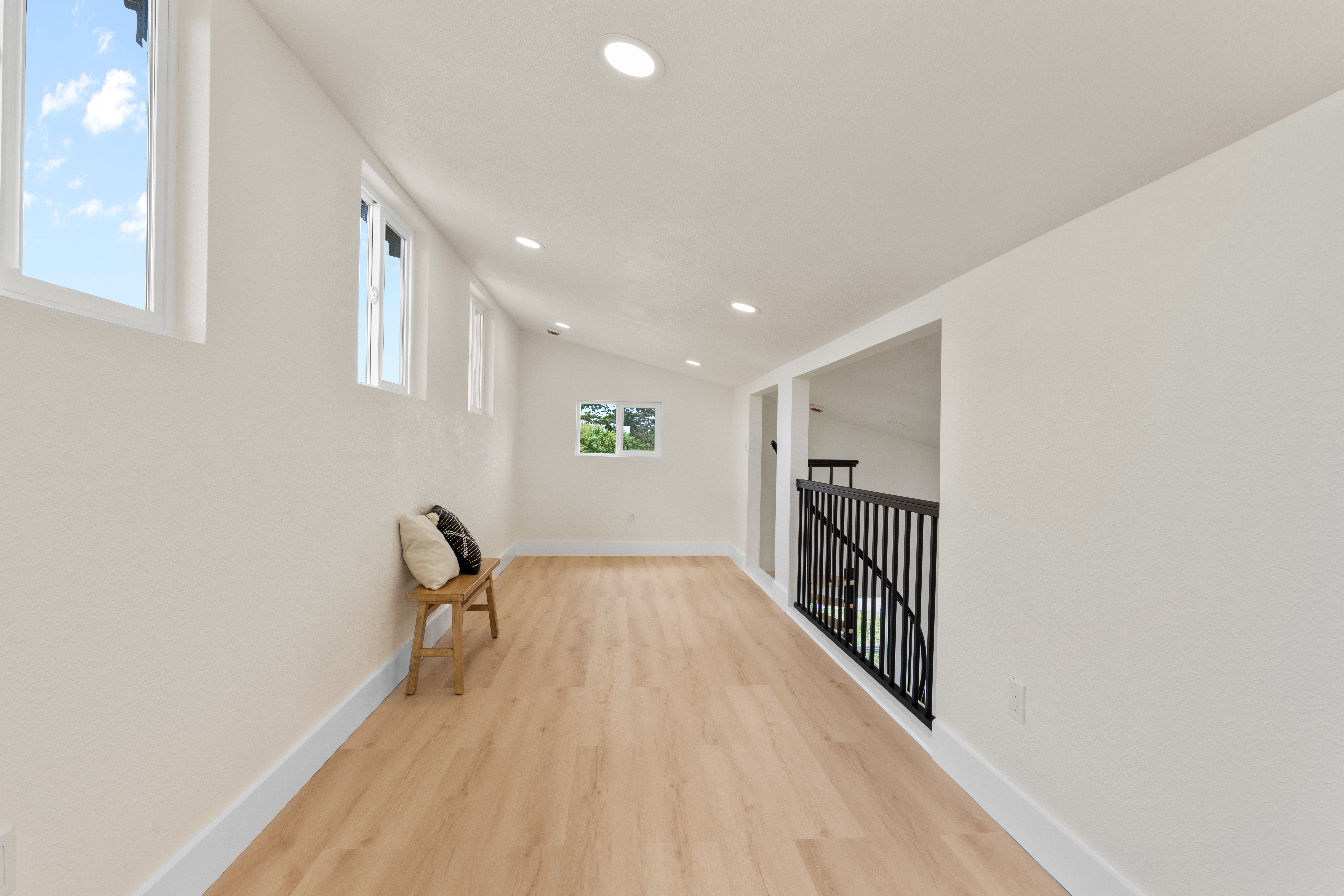 16-2078 MAUNA KEA DR