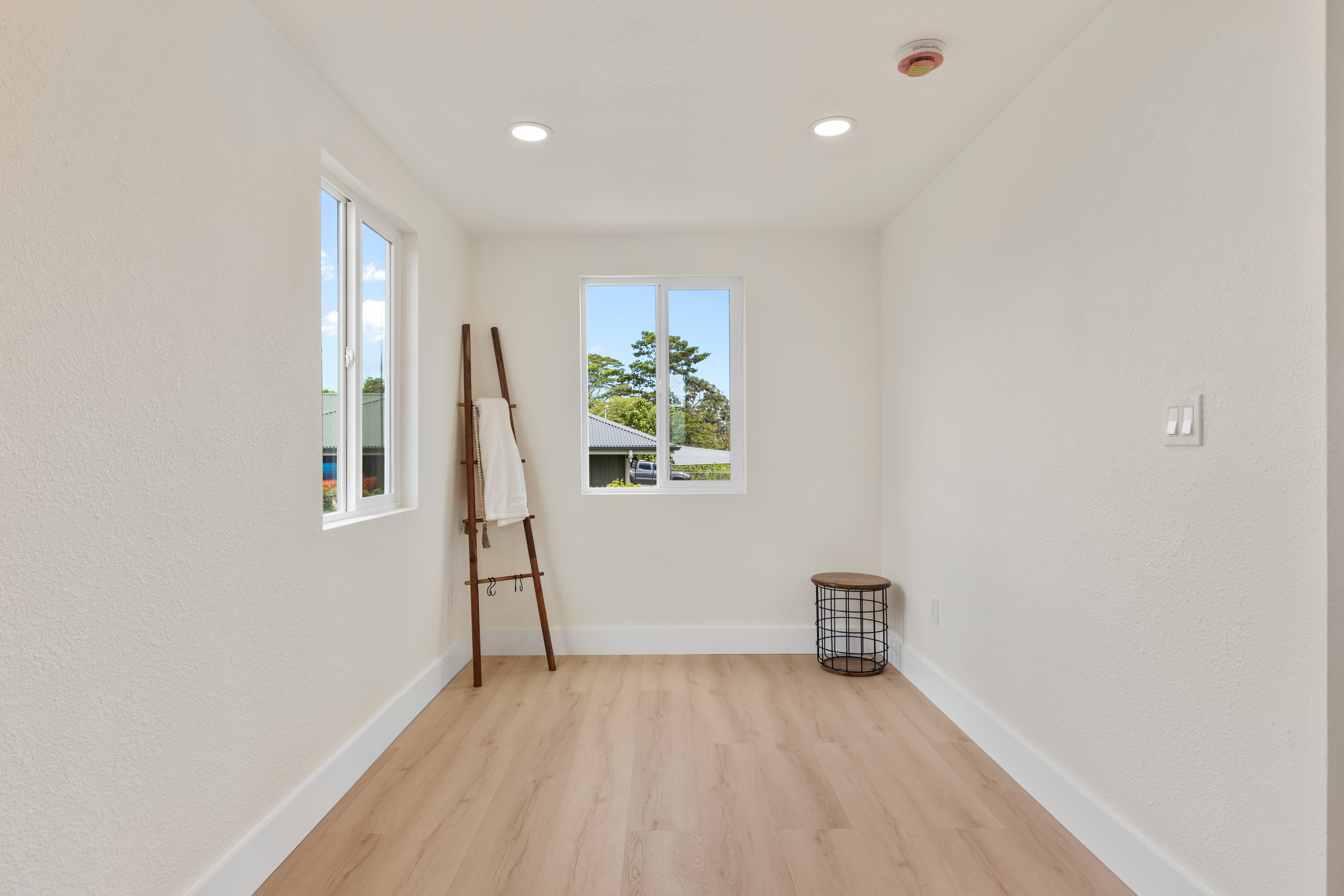 16-2078 MAUNA KEA DR