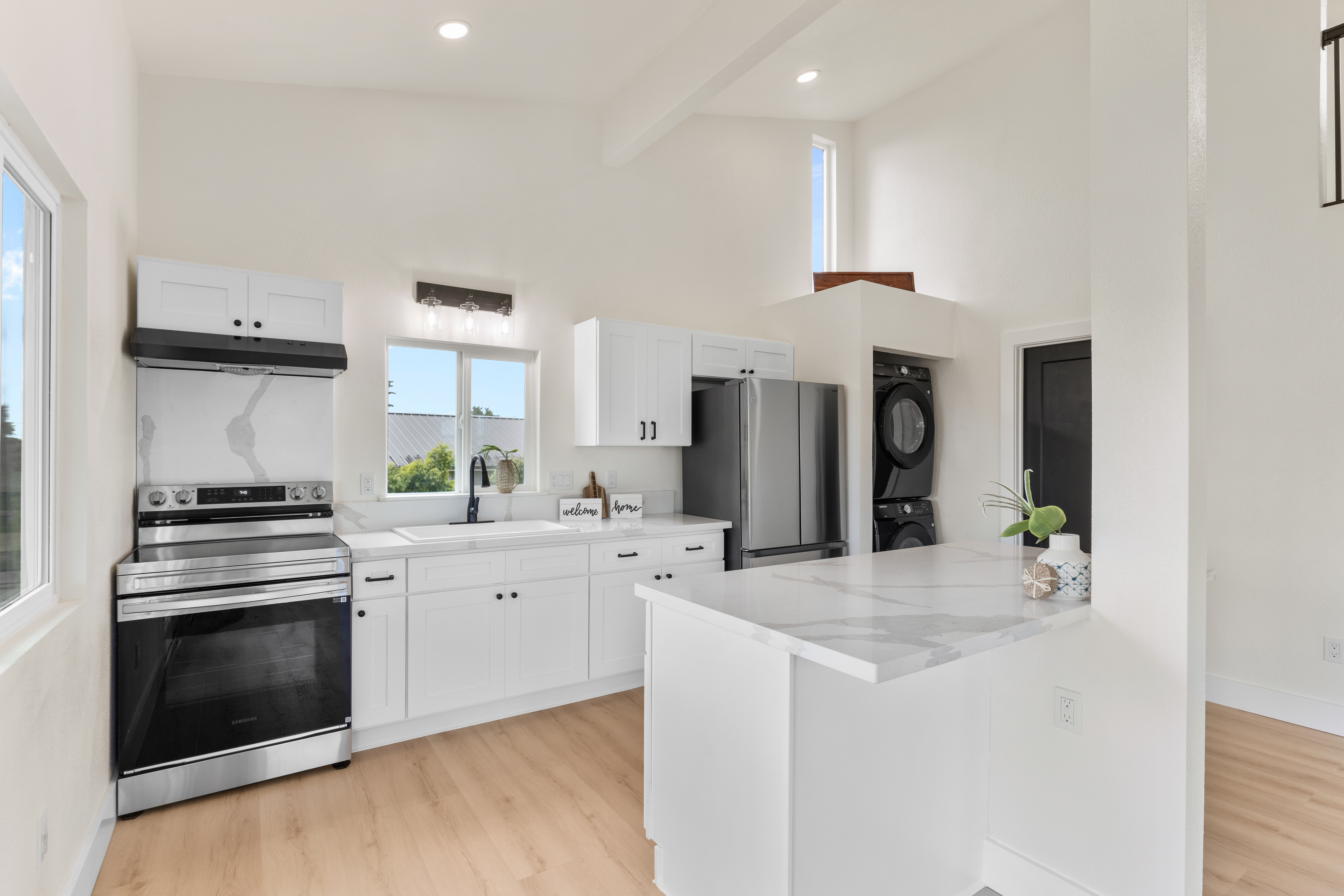 16-2078 MAUNA KEA DR