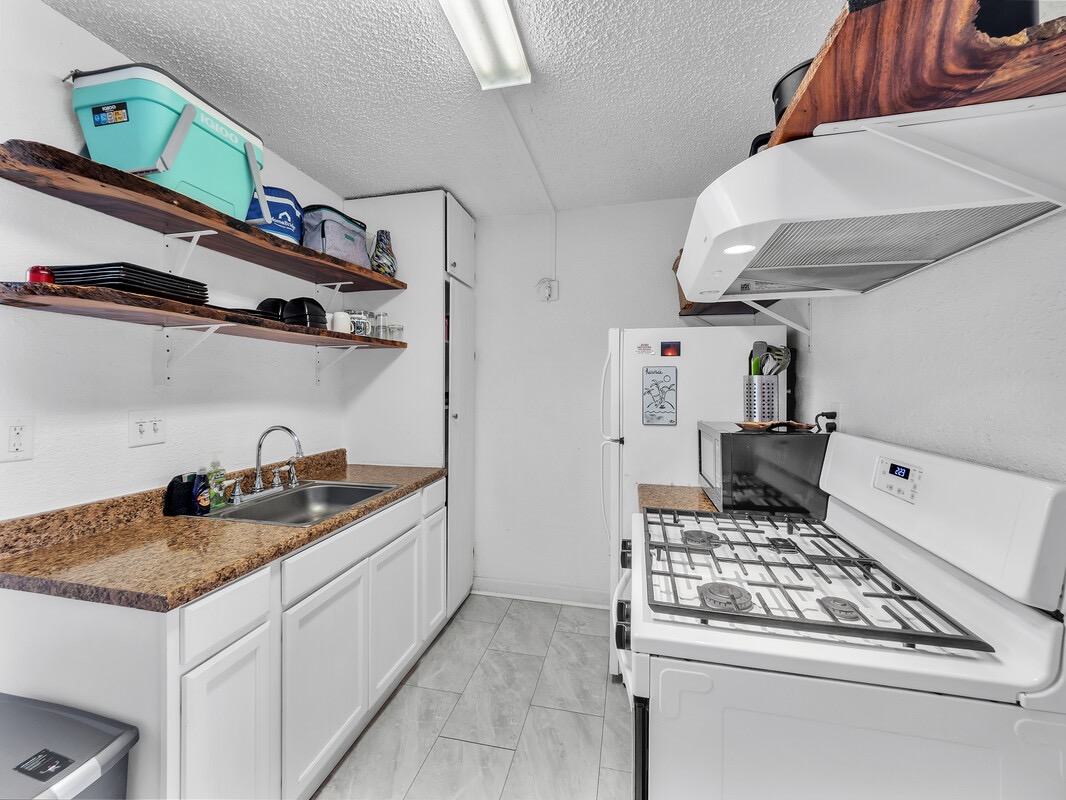 74-5618 PALANI RD L8