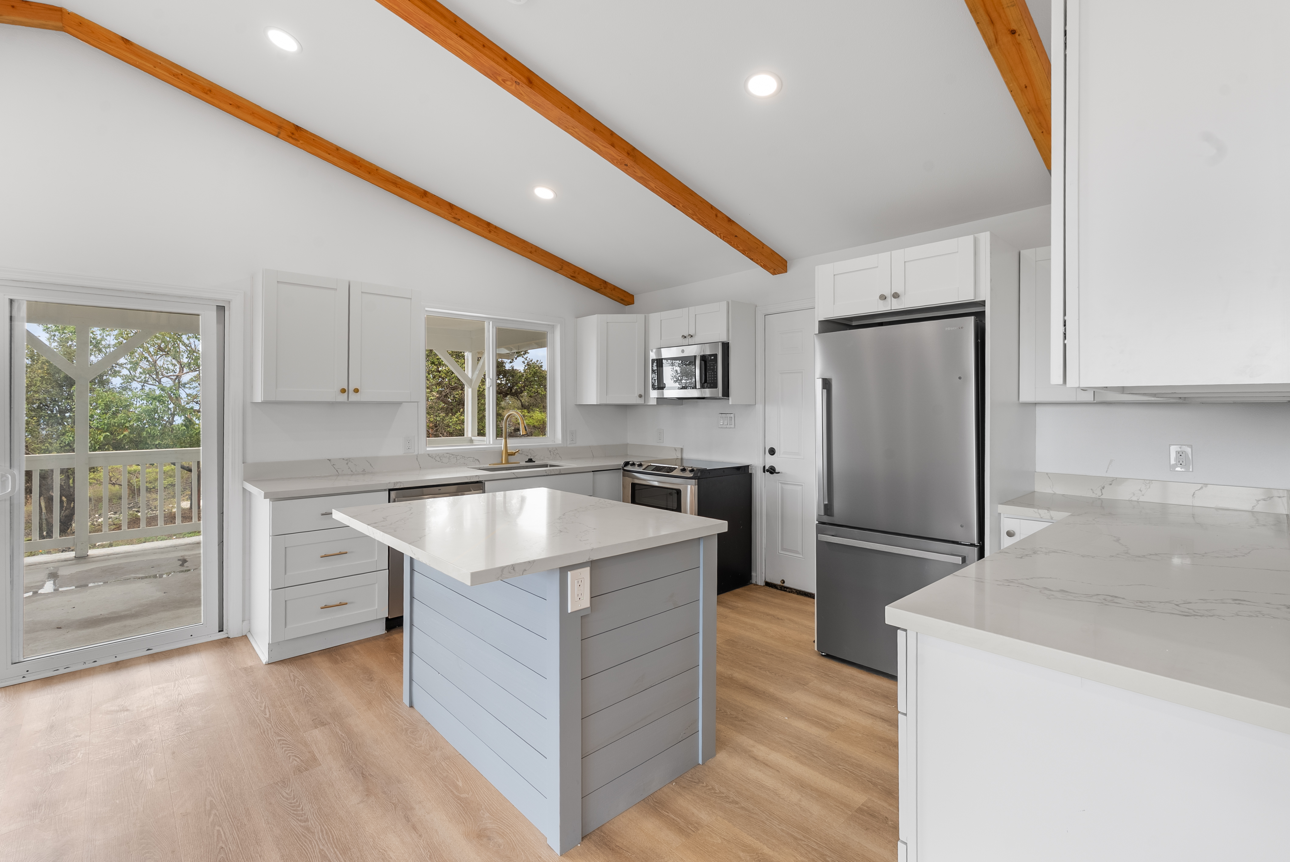 92-9043 LEILANI PKWY