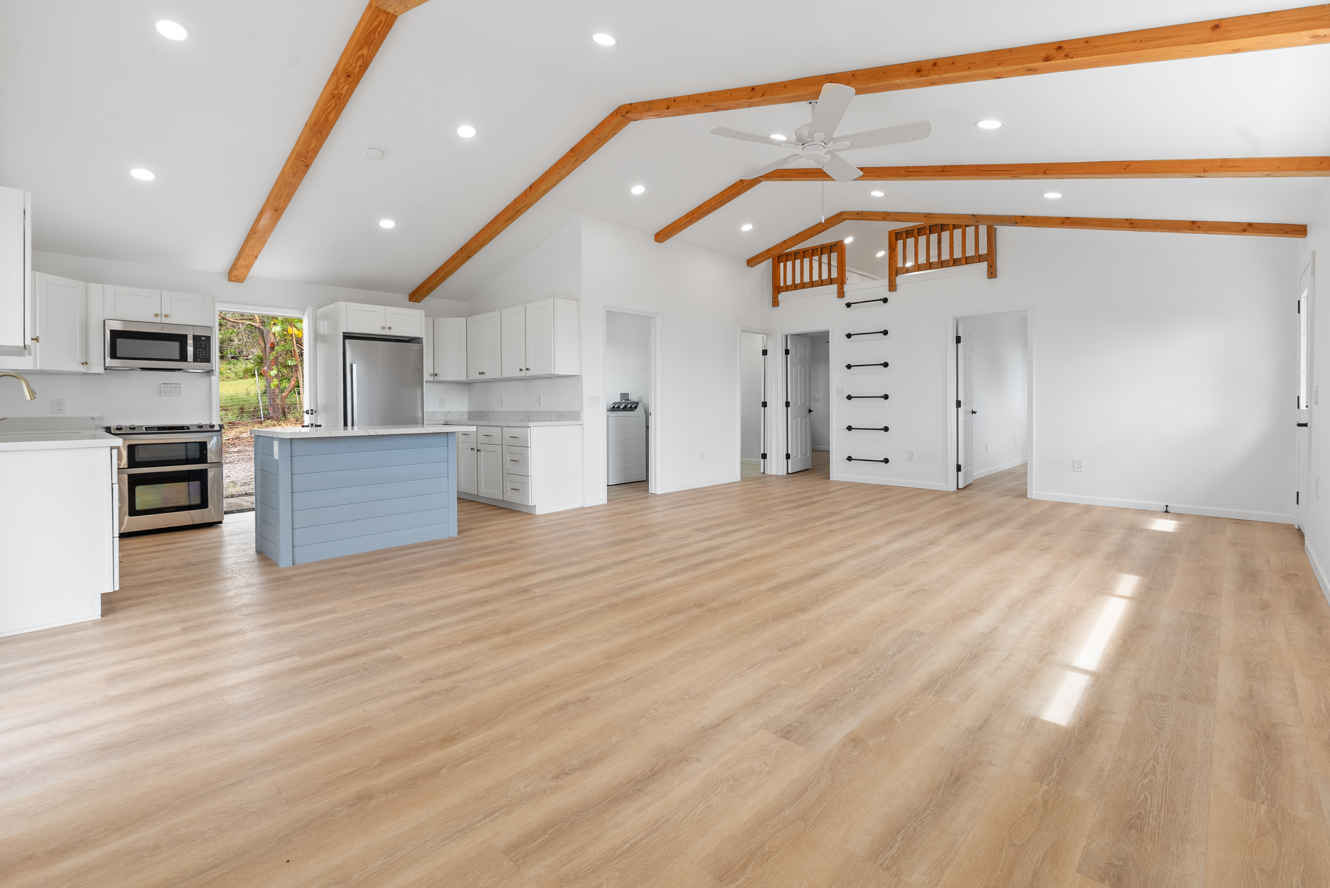 92-9043 LEILANI PKWY