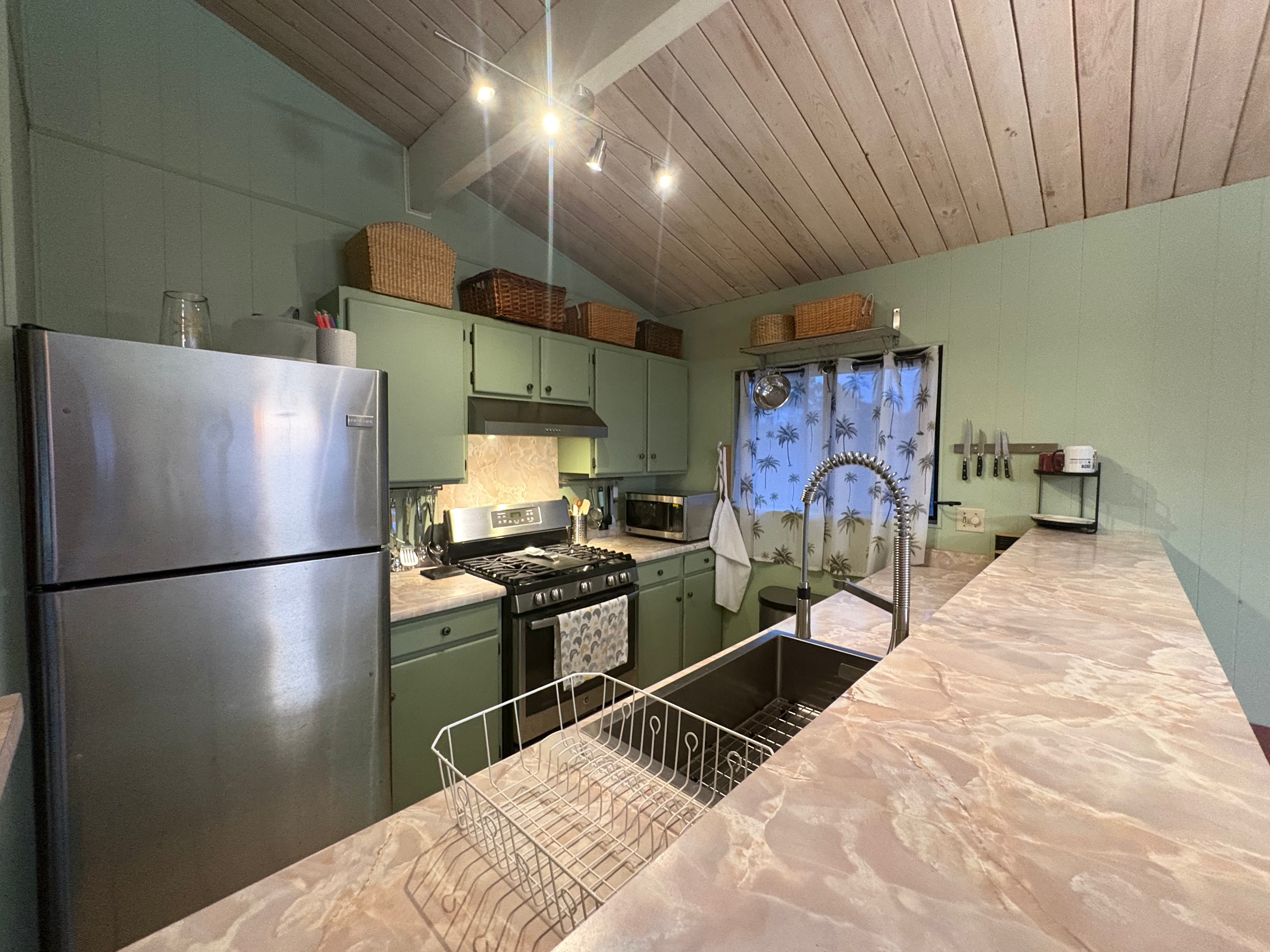 92-8398 TIKI LN