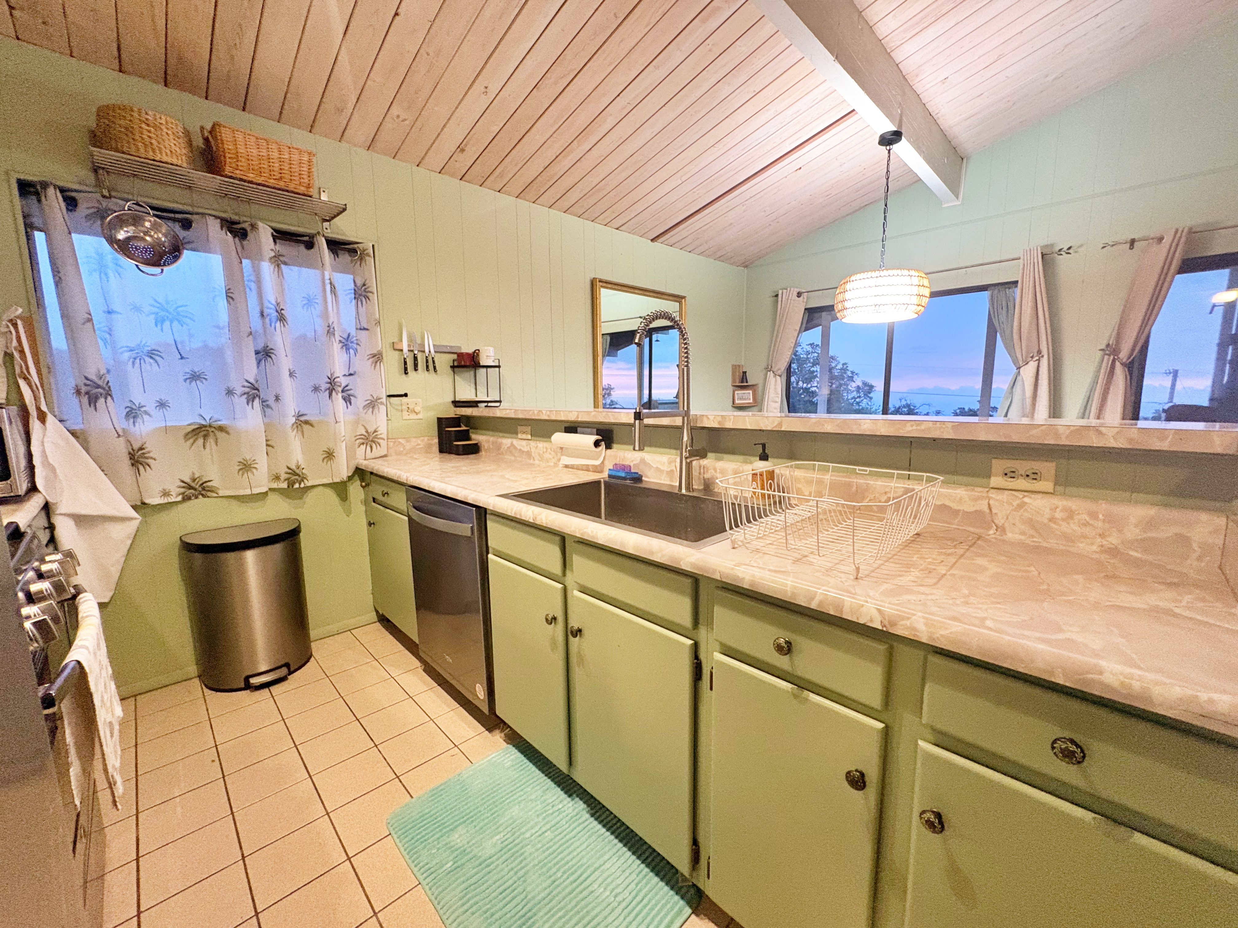 92-8398 TIKI LN