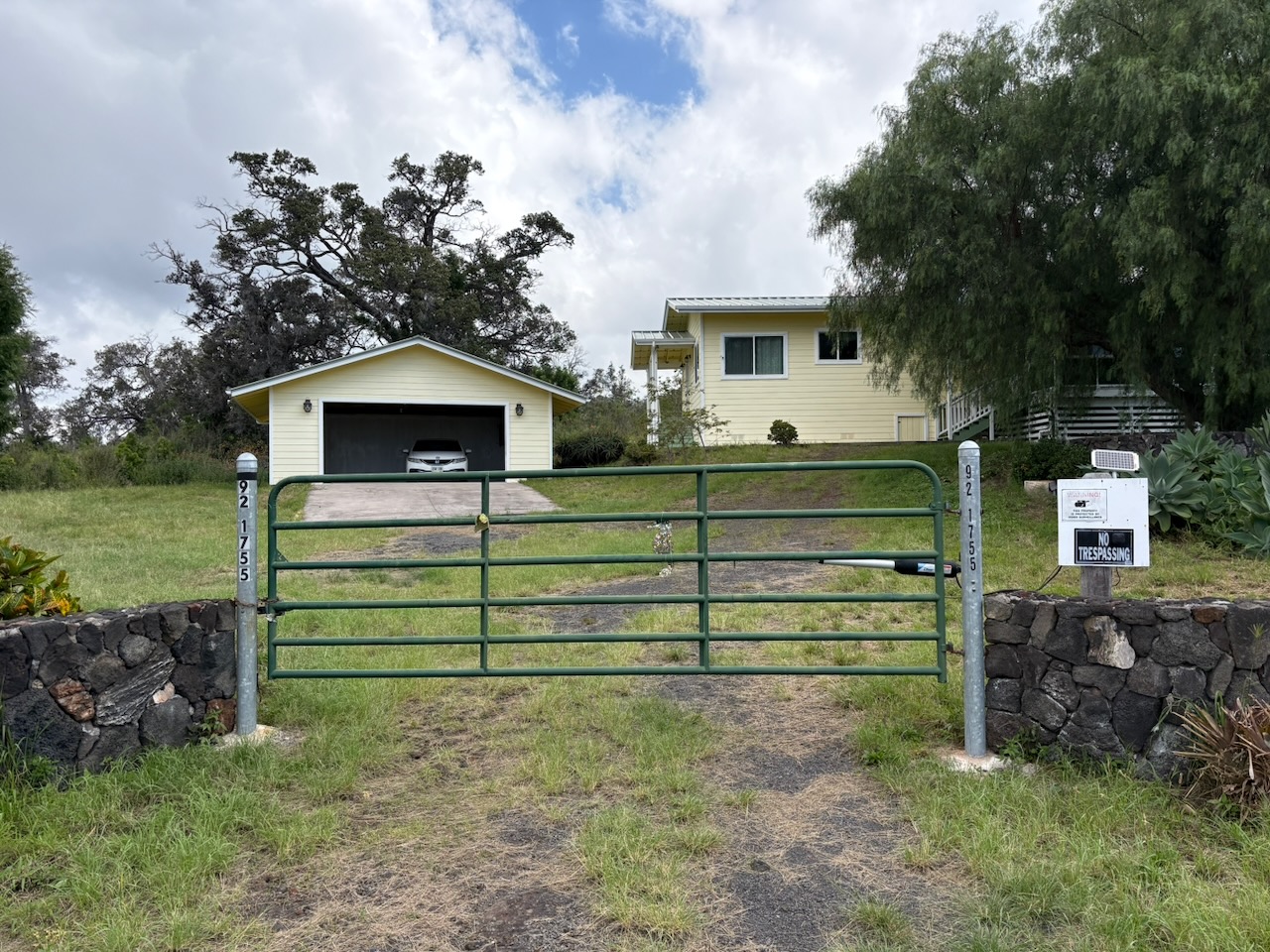 92-1755 PRINCESS KAIULANI BLVD