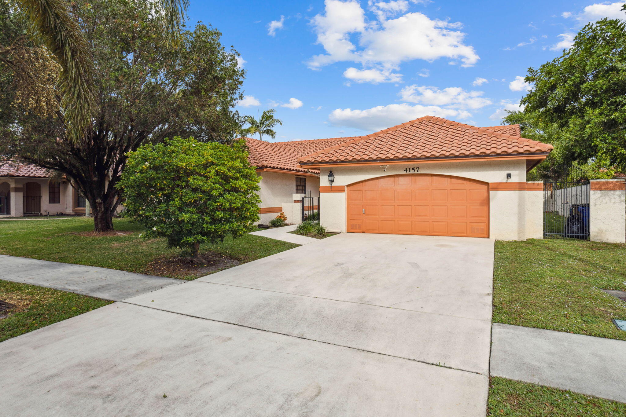 4157 NW 4th Court