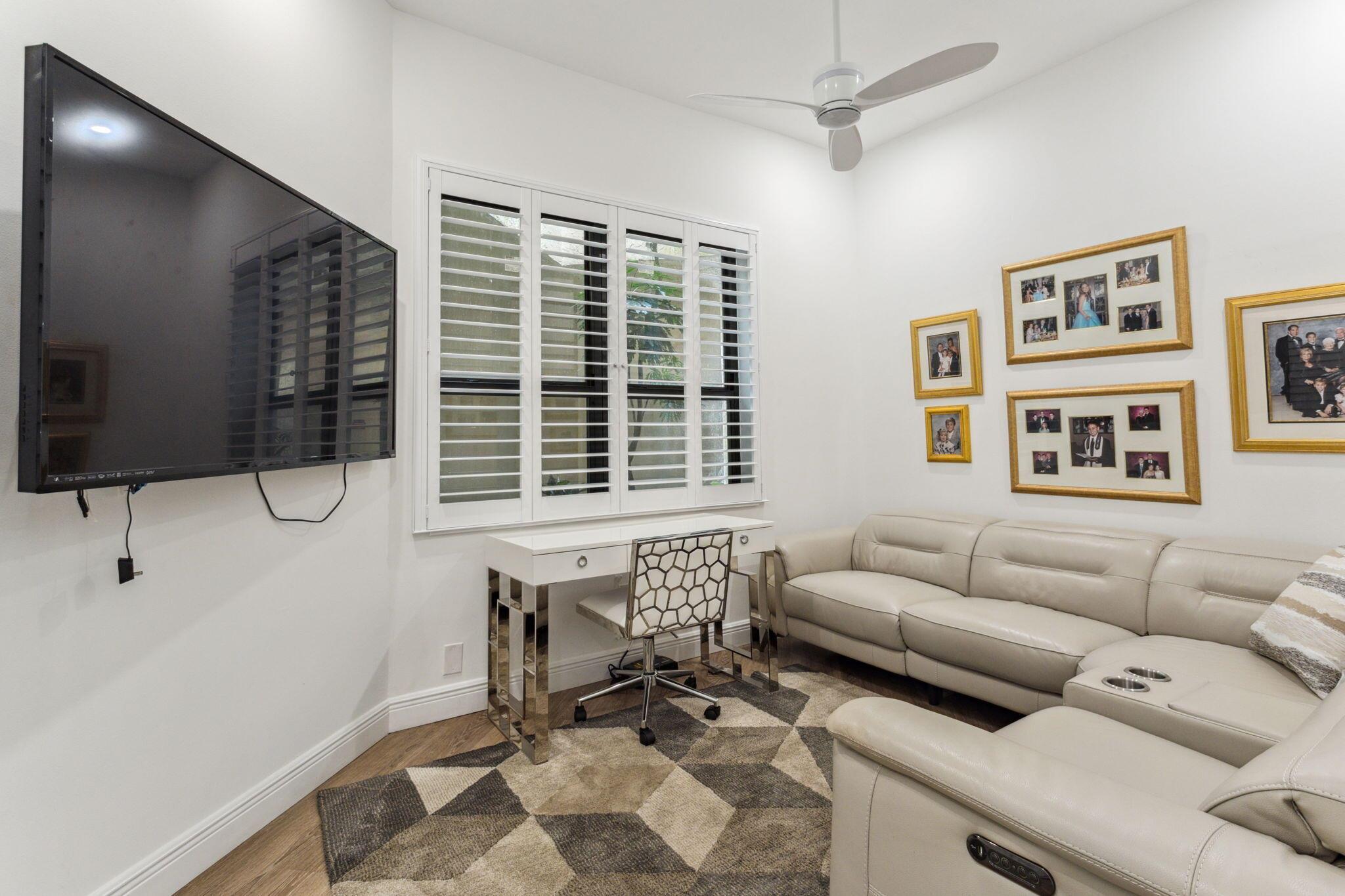 7460 La Paz Boulevard 106