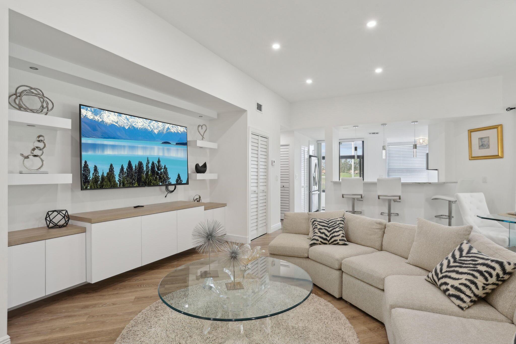 7460 La Paz Boulevard 106