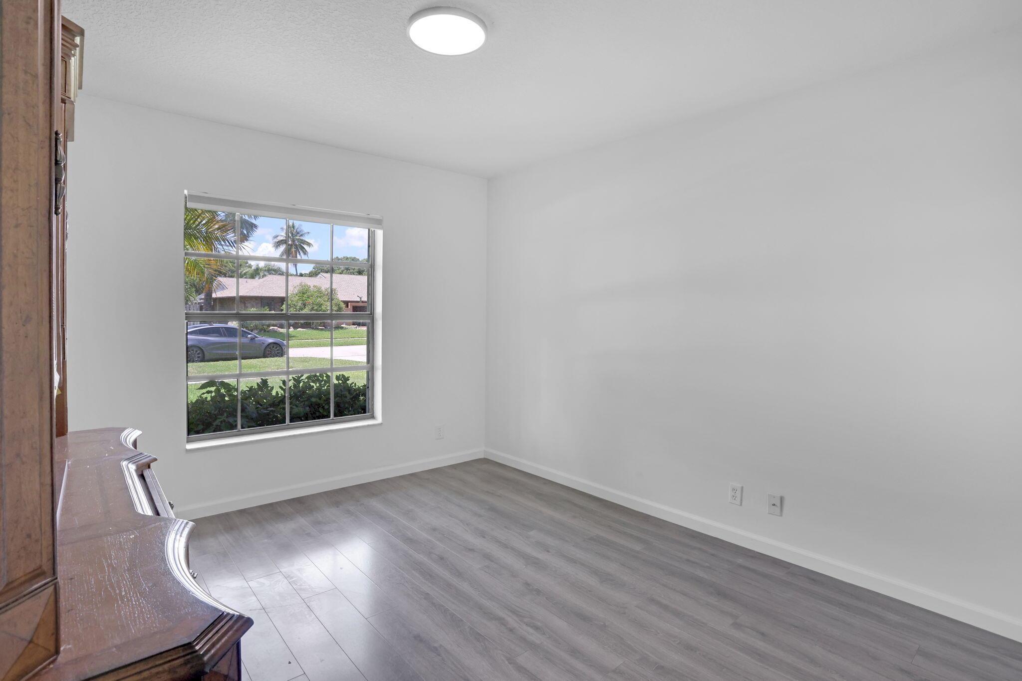 17634 Lake Park Rd. Road