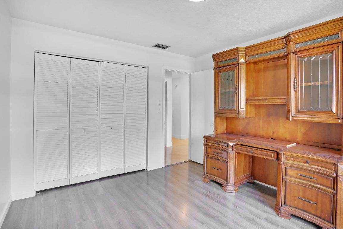 17634 Lake Park Rd. Road