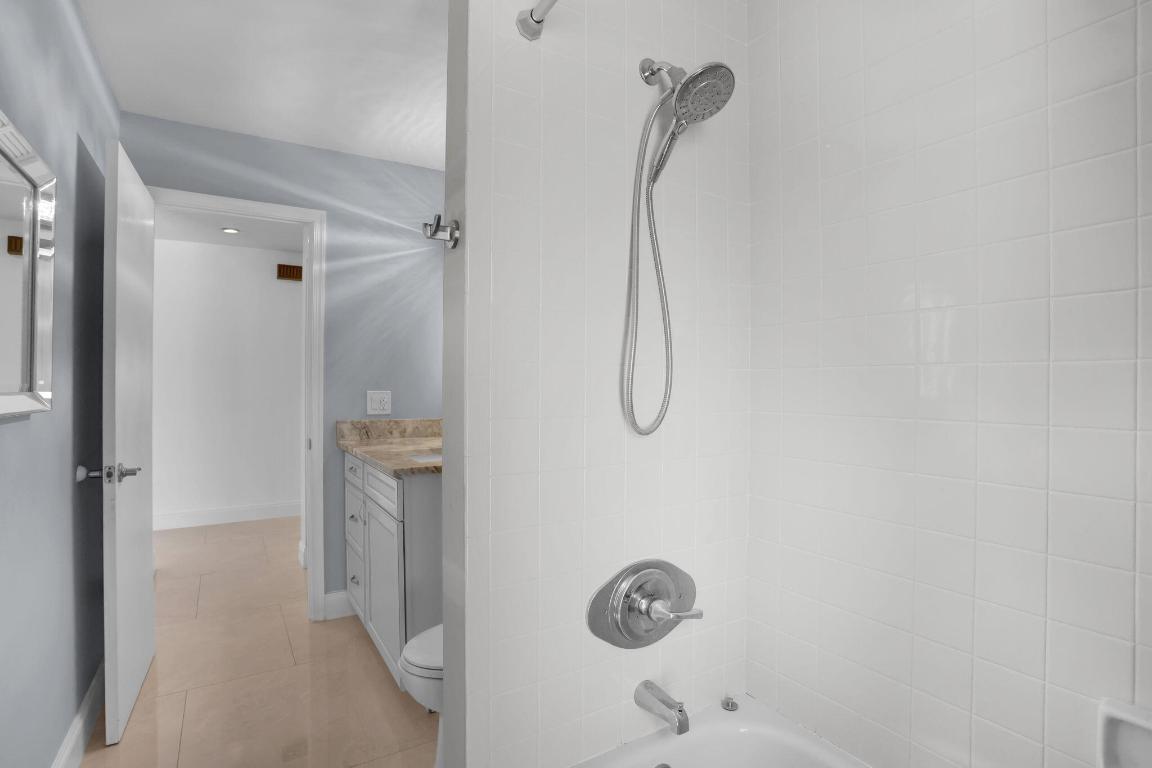 17634 Lake Park Rd. Road