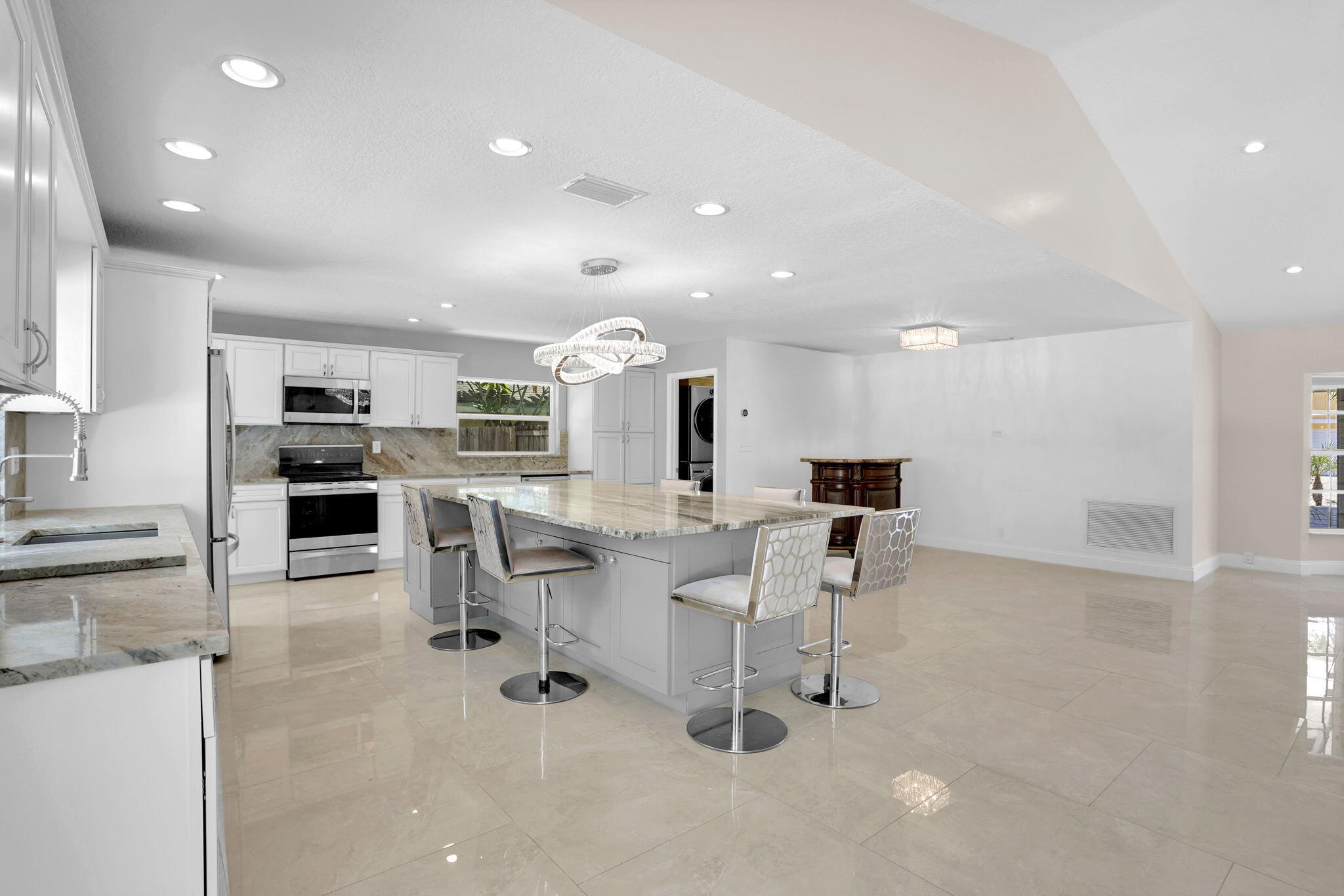 17634 Lake Park Rd. Road