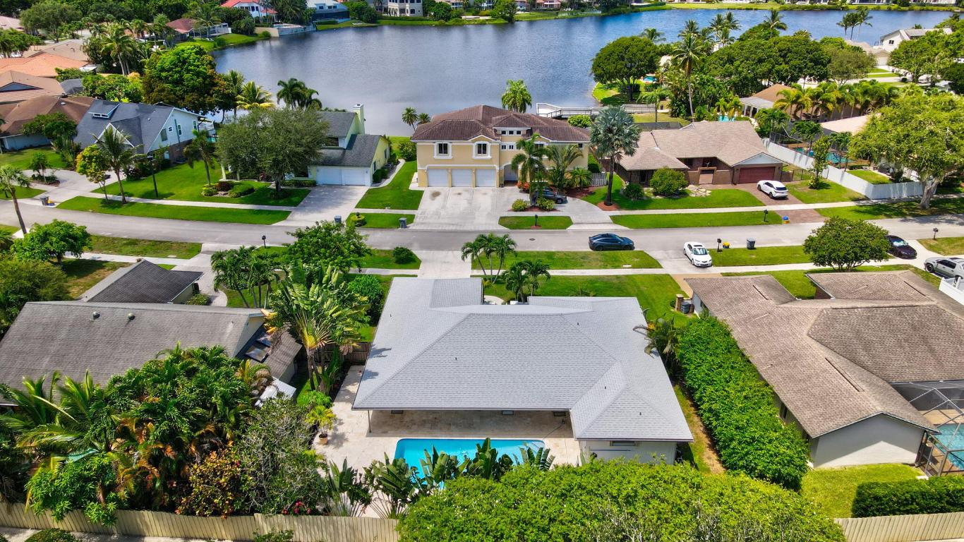 17634 Lake Park Rd. Road