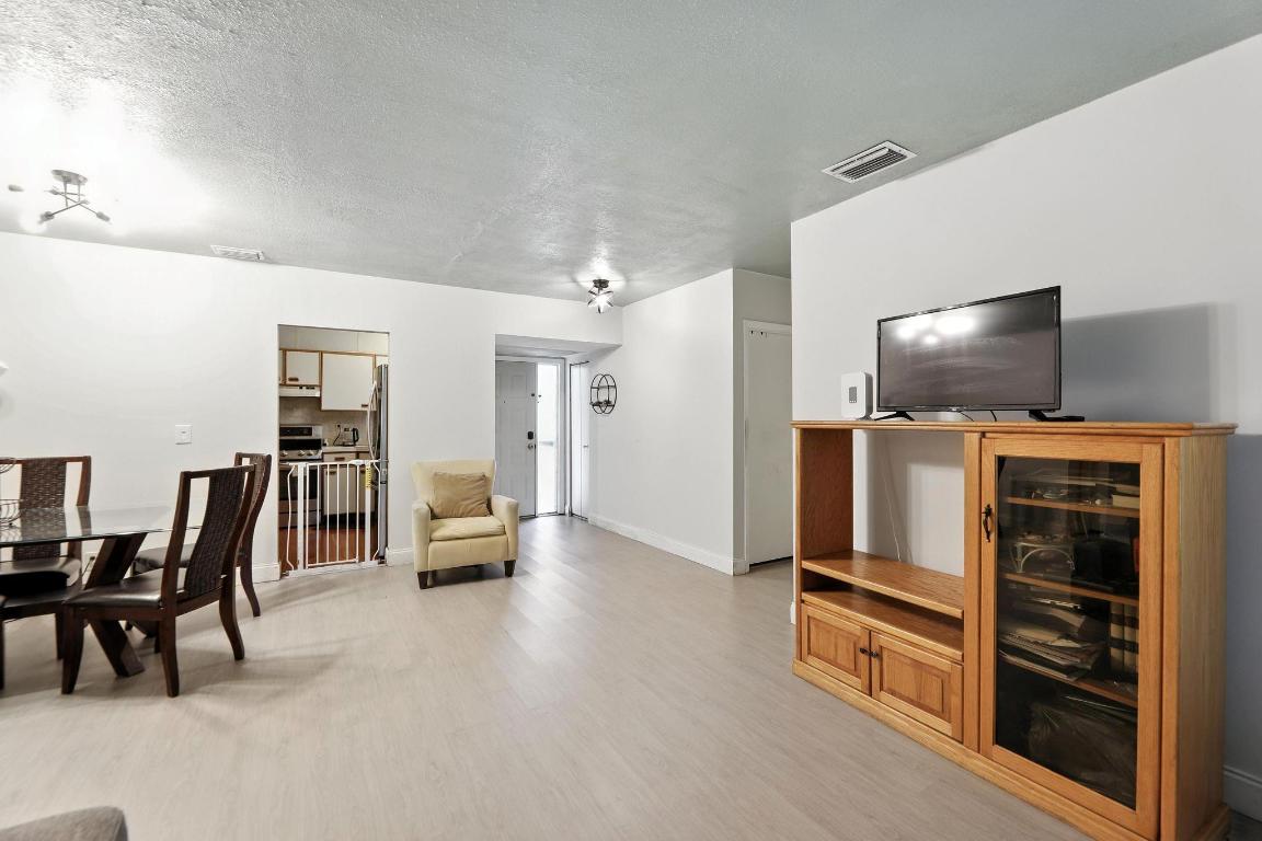 2881 Carambola Circle S 2072